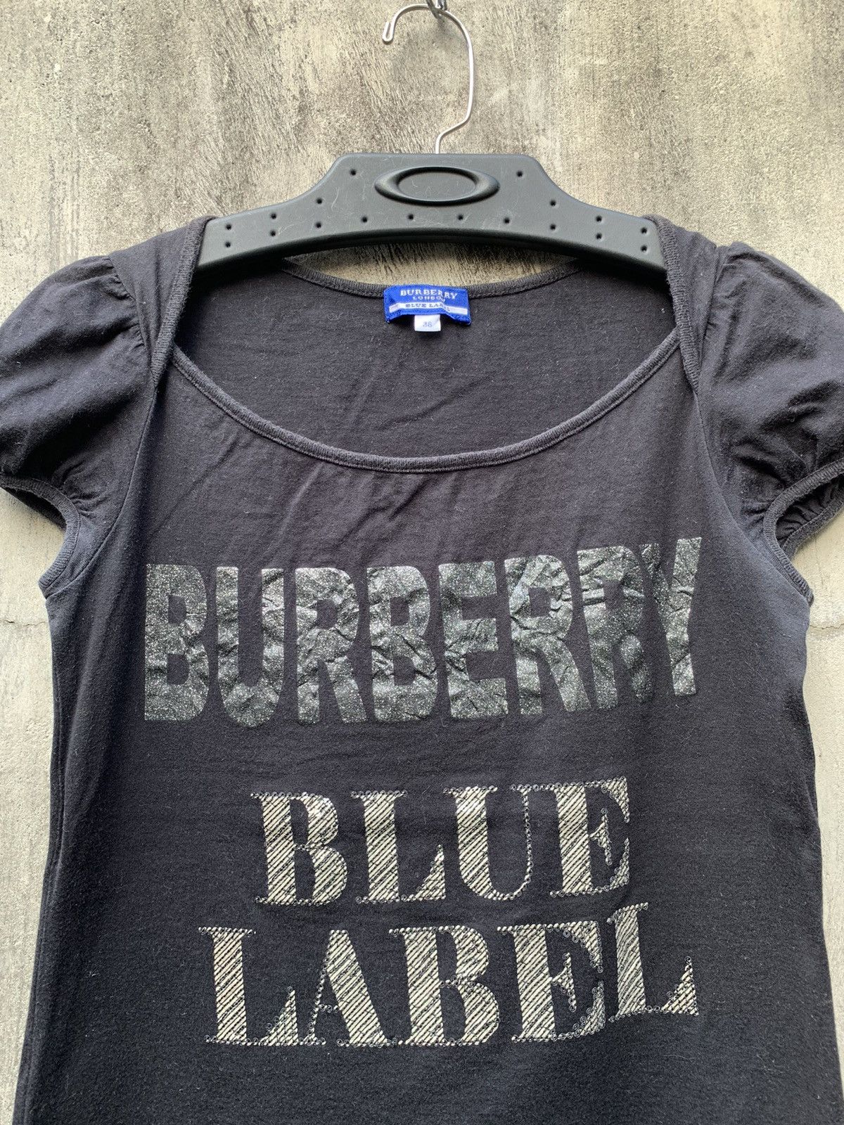 Burberry Vintage Burberry London Blue Label Sequin Top Tee Black Size M / US 6-8 / IT 42-44 - 2 Thumbnail