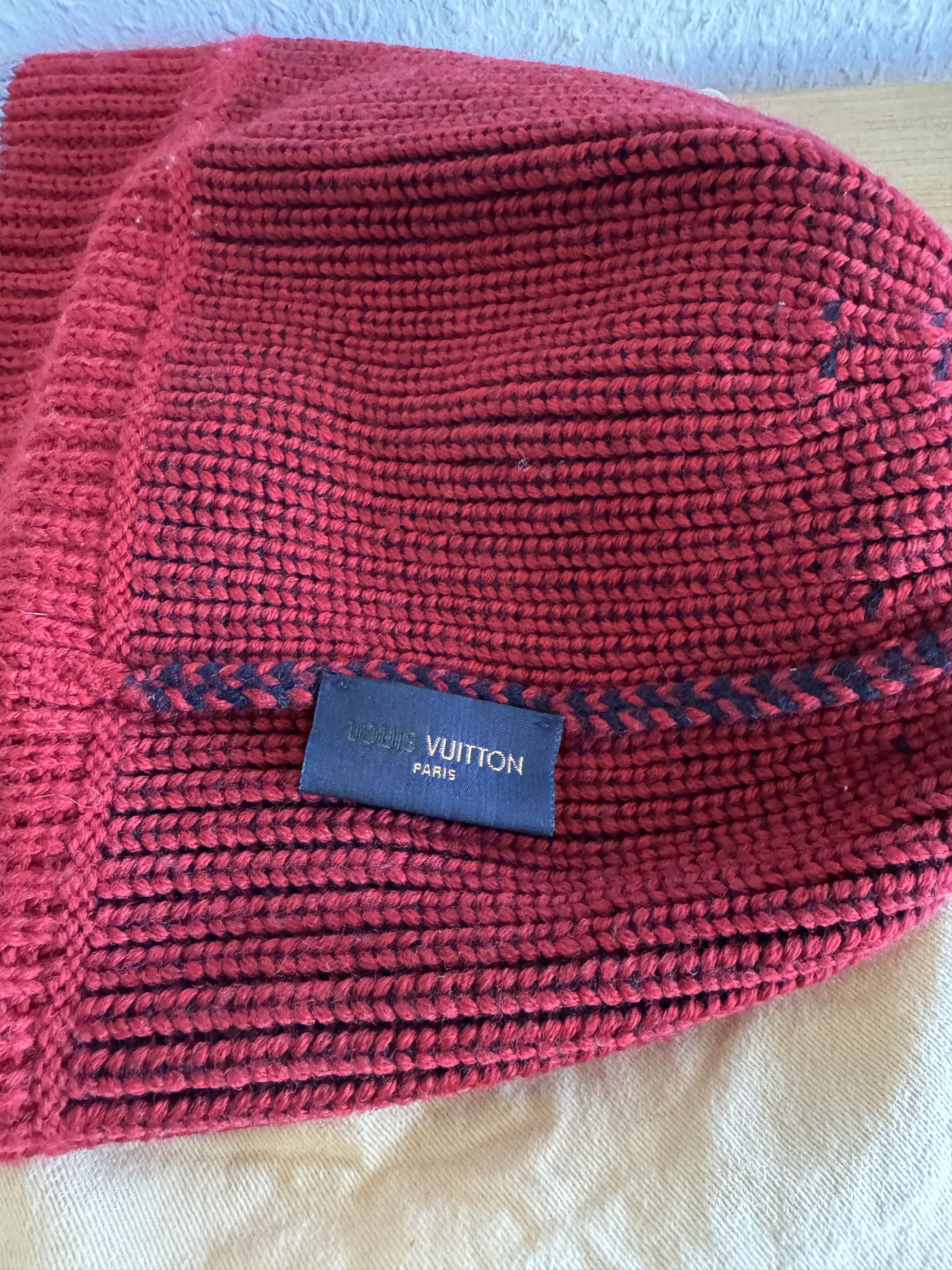 Louis Vuitton Louis Vuitton LV Upside Down Tuque Hat Size ONE SIZE - 6 Thumbnail