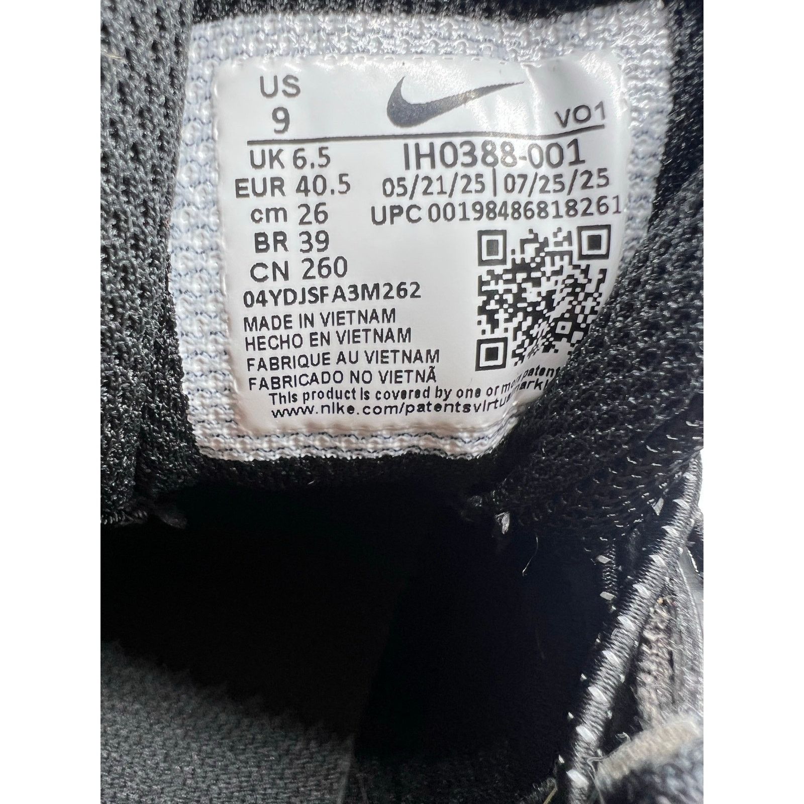 Nike Nike V2K Run “Black” size 9 women’s Size US 9 / IT 39 - 6 Thumbnail