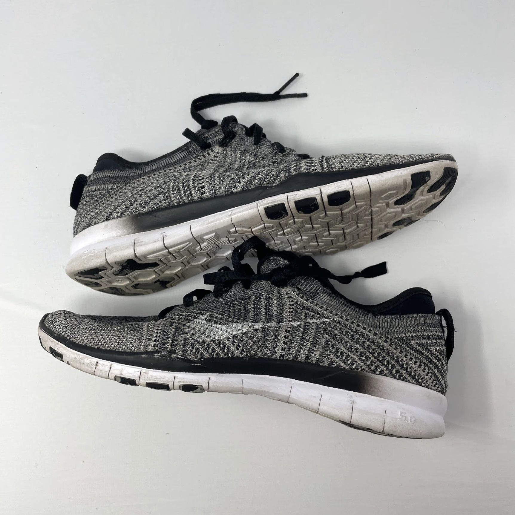 Nike Nike Free TR 5 Women Running Shoe Low Top Lace Up 7.5 Gray White Multicolor 718785-001 Sneaker Nike Shoes Women’s Size 7.5 Size M / US 6-8 / IT 42-44 - 2 Thumbnail