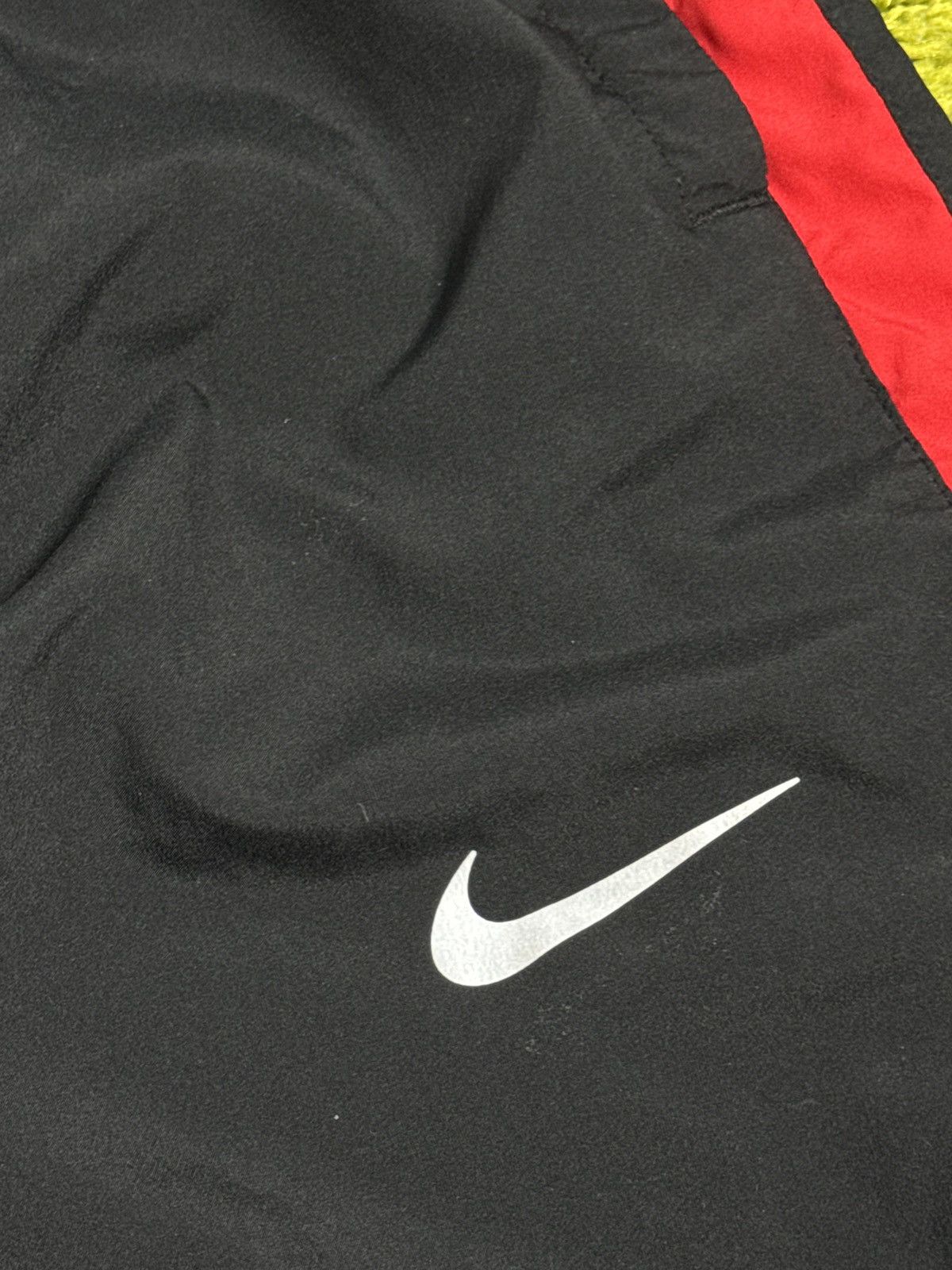Vintage Nike vintage nylon pants Size US 33 - 3 Thumbnail