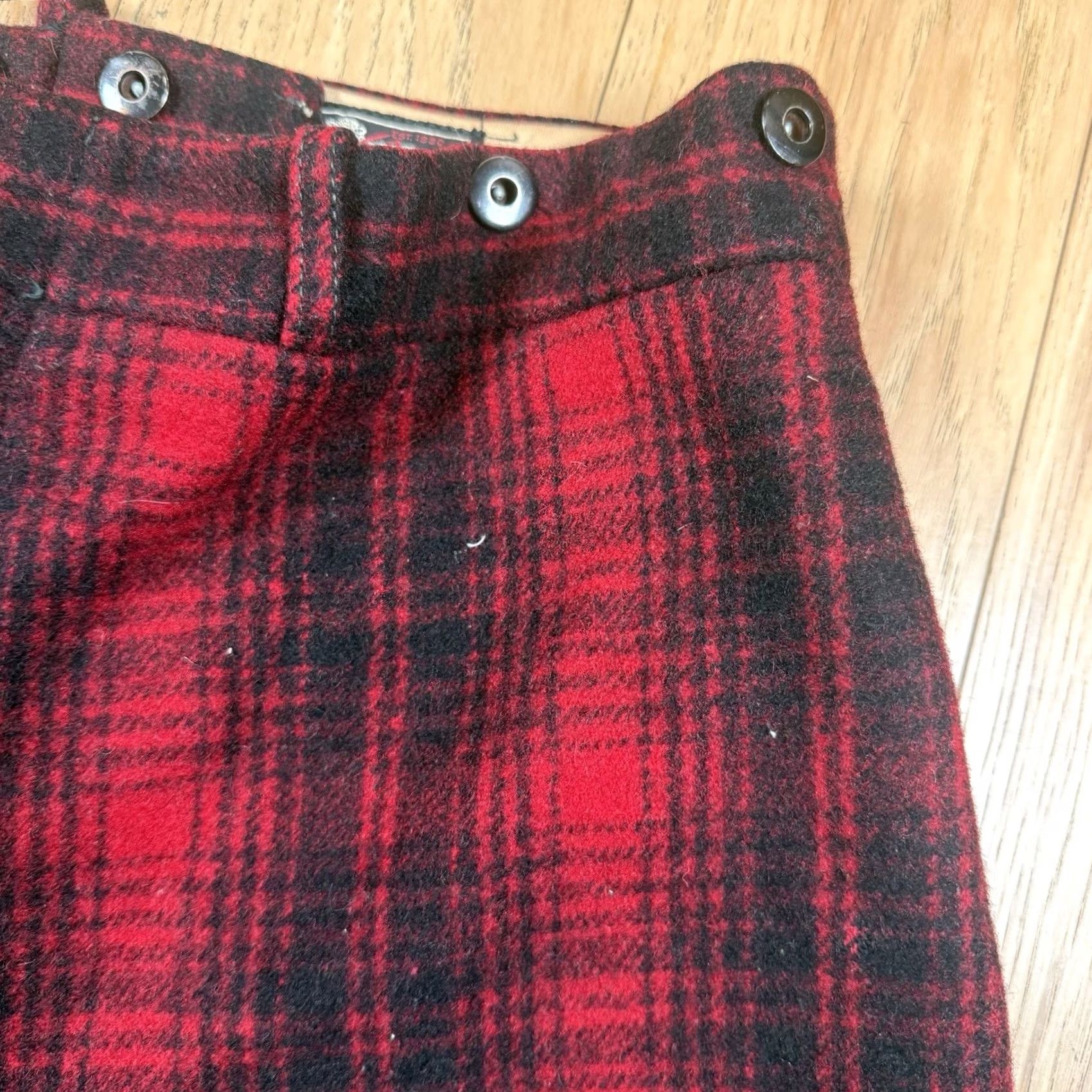 Vintage Okay, I've revised the title to: Vintage Woolrich Buffalo Hunting Pants Mens 30x32 Red Plaid Wool Insulated Size US 30 / EU 46 - 6 Thumbnail