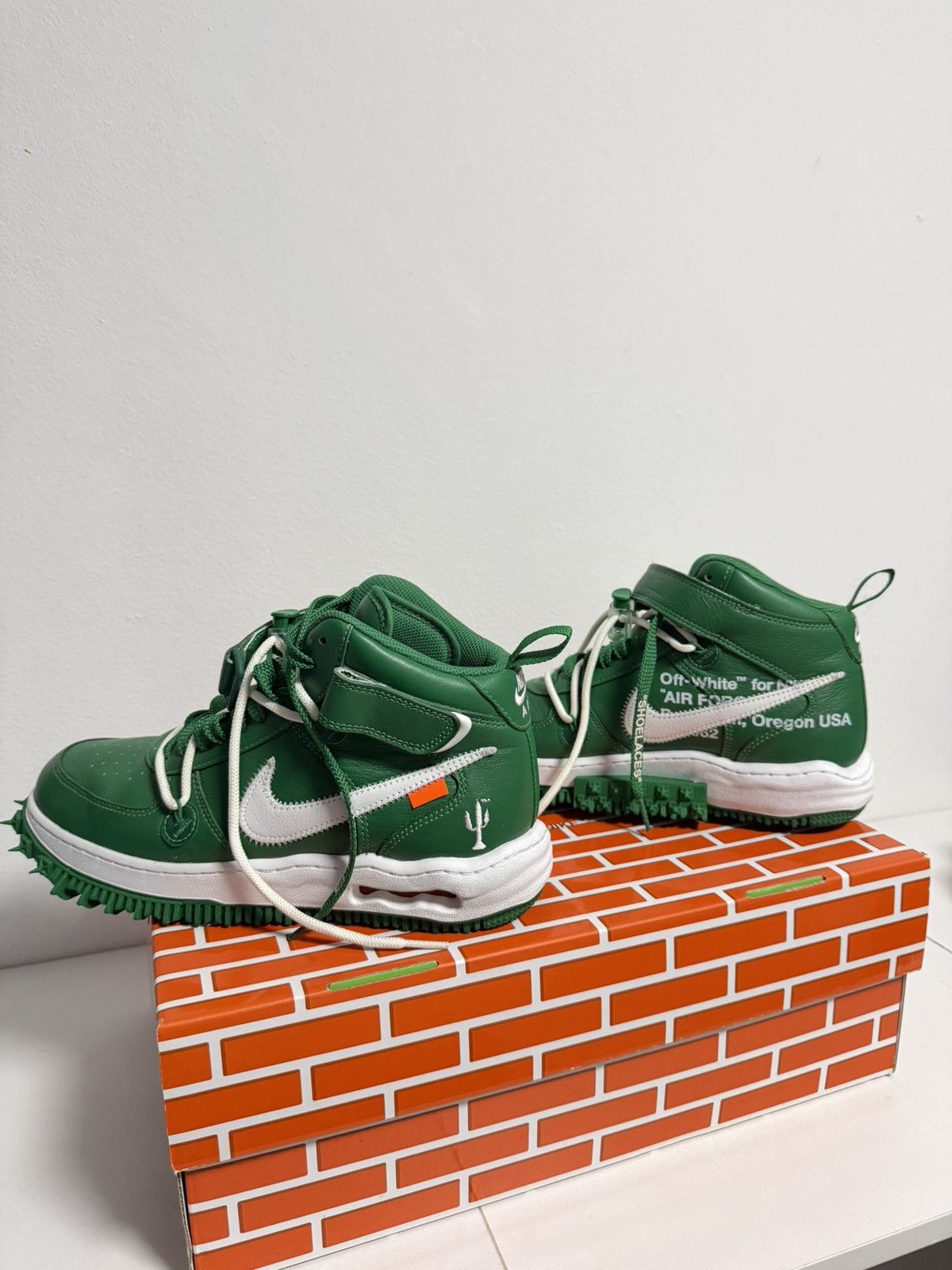 Nike × Off-White Off-White x Nike Air Force 1 Mid Pine Green Size US 8.5 / EU 41-42 - 12 Thumbnail