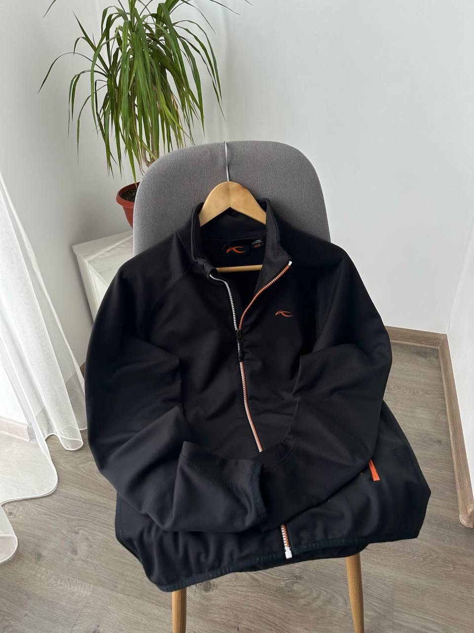KJUS × Vintage Vintage Kjus Outdoor Black Big Logo Zip Hoodie Size US S / EU 44-46 / 1 - 15 Thumbnail