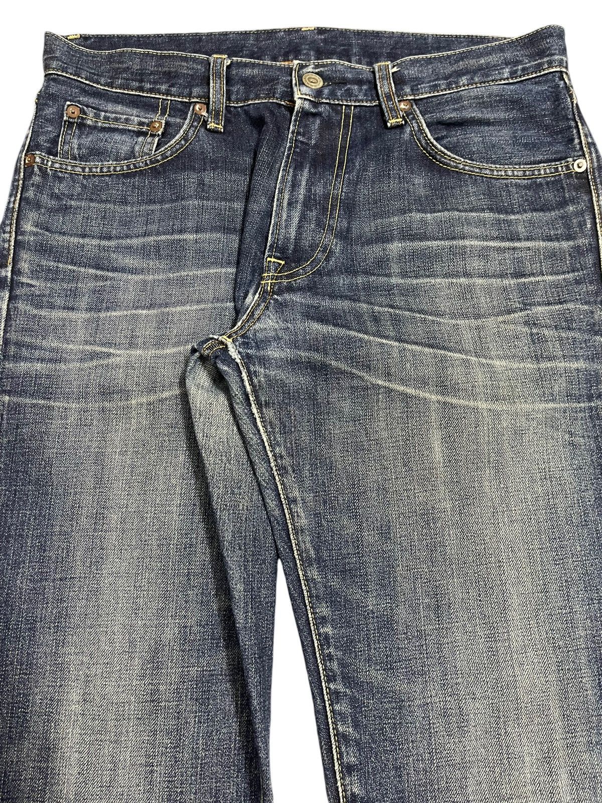 Uniqlo Vintage Japanese Uniqlo Blue Bleached Style Loose Jeans Size US 32 / EU 48 - 4 Thumbnail