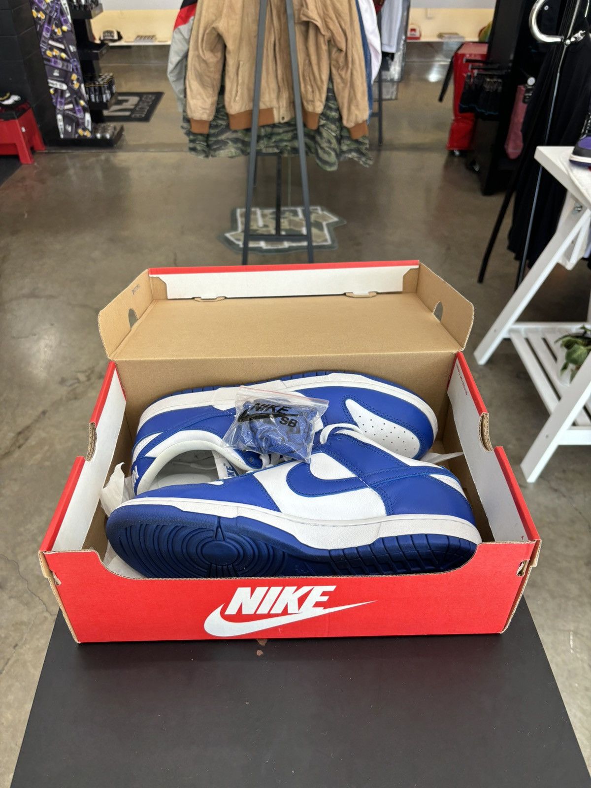 Nike Nike Dunk Low SP Kentucky Size US 11.5 / EU 44-45 - 10 Thumbnail