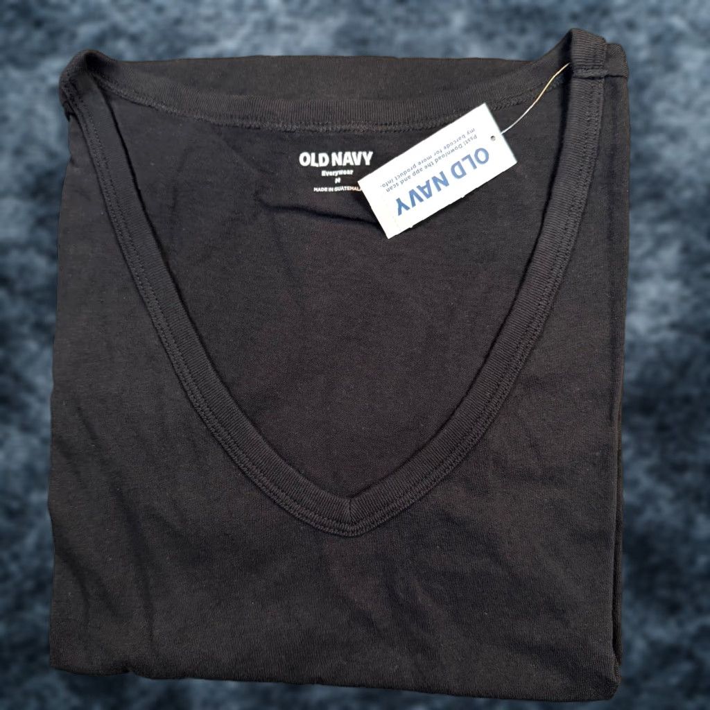 Old Navy Old Navy T Shirt Womens Medium Black 3 Piece Set Cotton V Neck NWT Size M / US 6-8 / IT 42-44 - 1 Thumbnail
