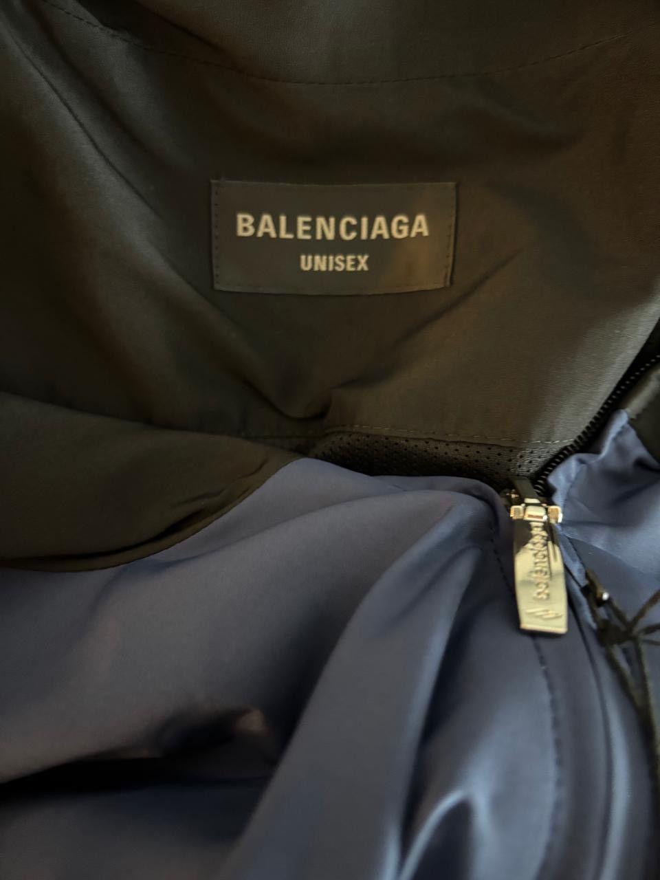 Balenciaga Balenciaga Off-Shoulder Tracksuit Jacket Size US M / EU 48-50 / 2 - 4 Thumbnail