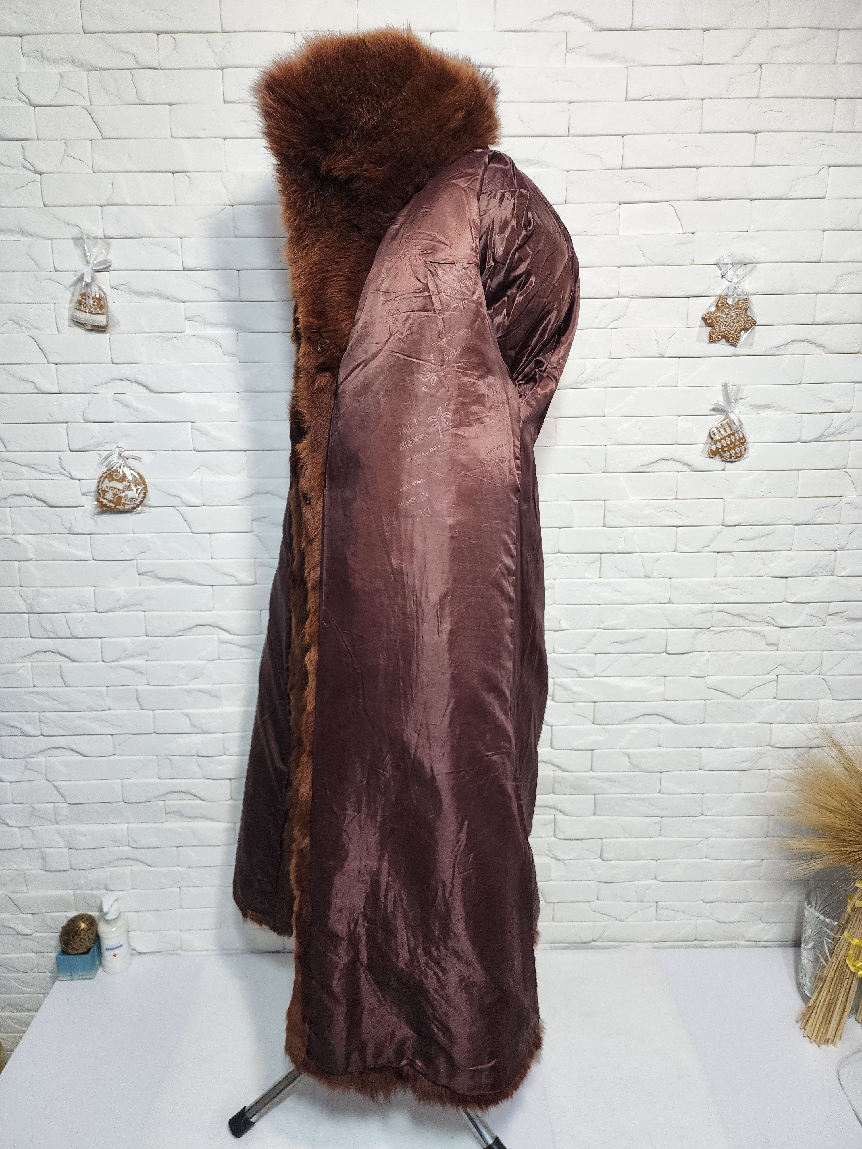 Furla Brown Women's Fur Coat. Long Women's Fur Coat. Size XL / US 12-14 / IT 48-50 - 10 Thumbnail