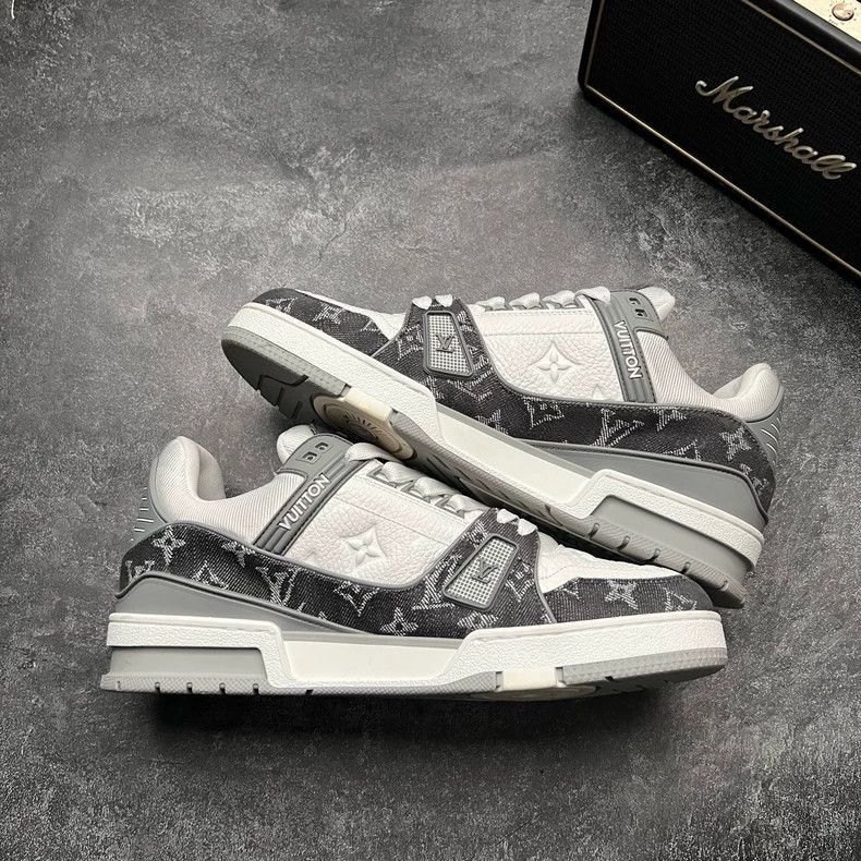 Louis Vuitton Louis Vuitton Louis Vuitton Trainer Sneakers Size 7.5-2506 Size US 7.5 / EU 40-41 - 2 Thumbnail