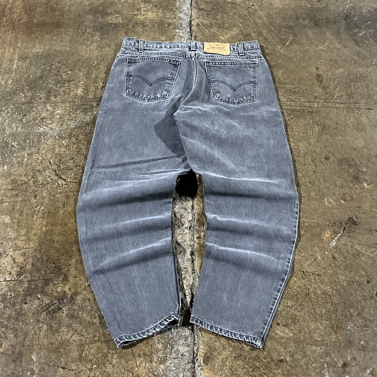 Levi's × Vintage Crazy Vintage 90s Levi's 550 Faded Black Essential Jeans Size US 34 / EU 50 - 1 Thumbnail