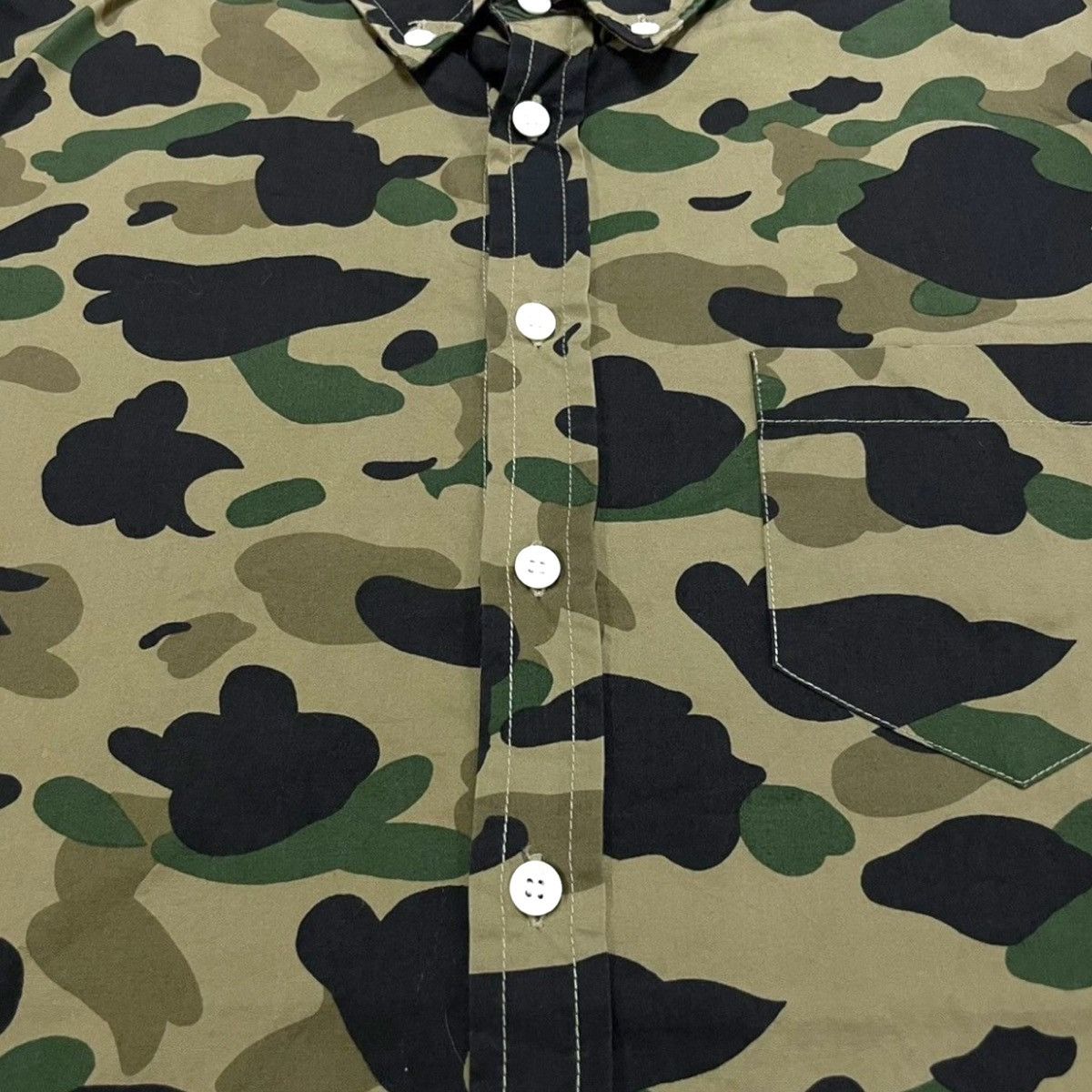 Bape A Bathing Ape 1st Camo Button-up L/S Shirt Size US S / EU 44-46 / 1 - 5 Thumbnail