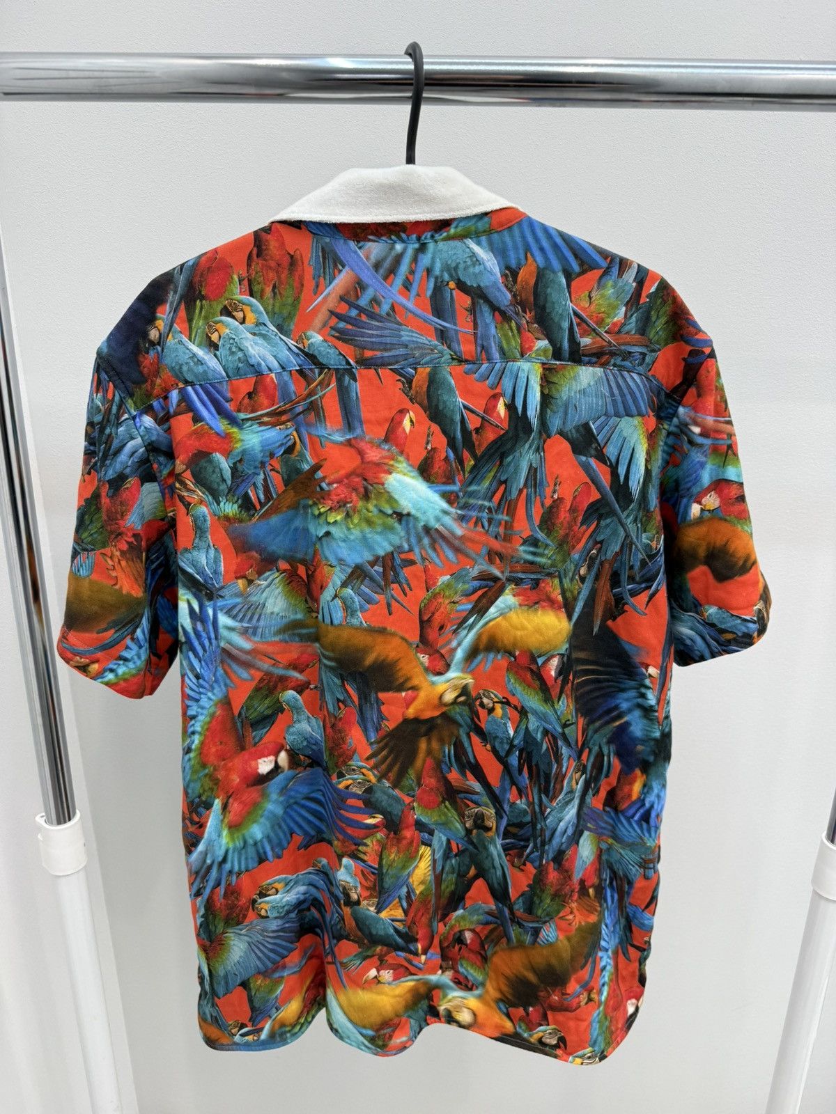 Orlebar Brown Orlebar Brown Travis Towelling Parrot Pandemonium Shirt Blue Size US XXL / EU 58 / 5 - 2 Thumbnail