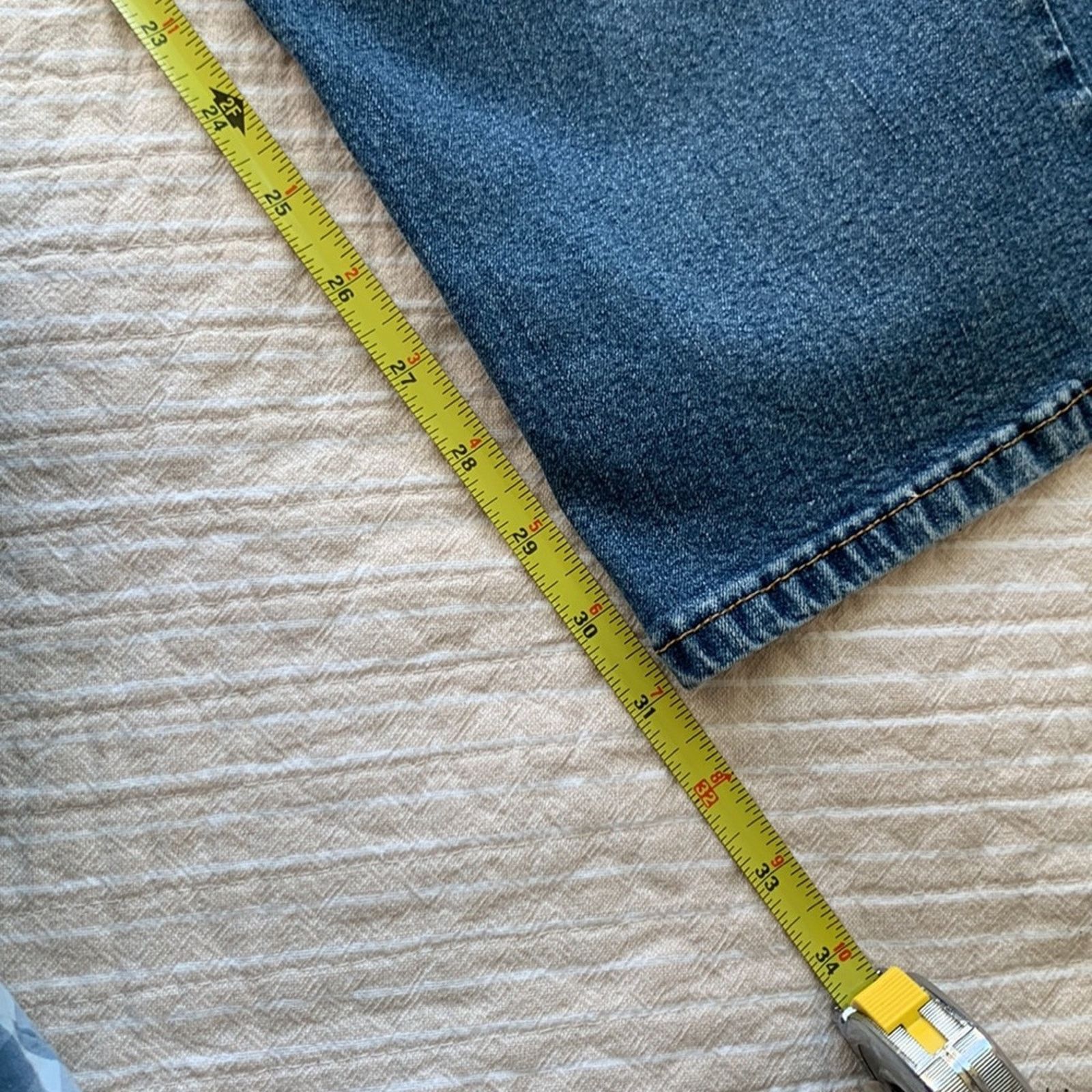 Levi's Levis womens jeans 550 relaxed bootcut Size 36" / US 14 / IT 50 - 10 Thumbnail