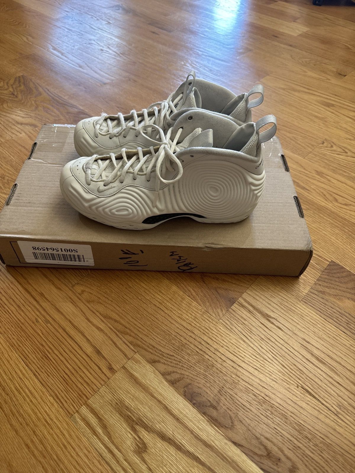 Comme des Garcons × Nike CDG Foamposite White Size 9.5 Size US 9.5 / EU 42-43 - 4 Thumbnail