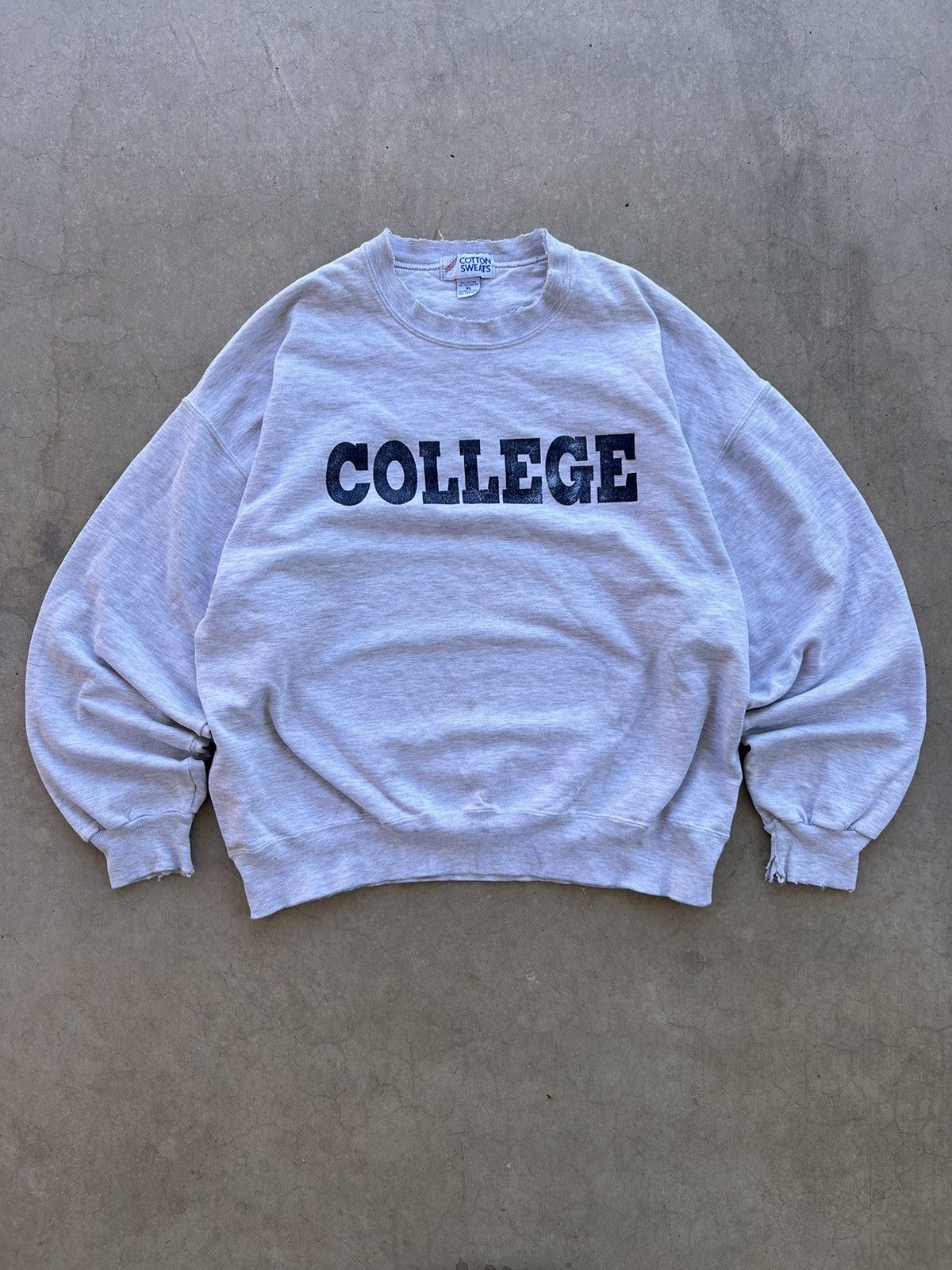 Jerzees × Vintage Perfectly Distressed Heather Grey Spell Out College Sweater Size US L / EU 52-54 / 3 - 1 Thumbnail