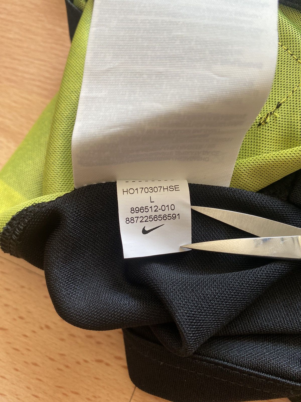 Nike Tottenham 2017/2018 Jersey Soccer Football Nike 896512-010 Size US L / EU 52-54 / 3 - 7 Thumbnail