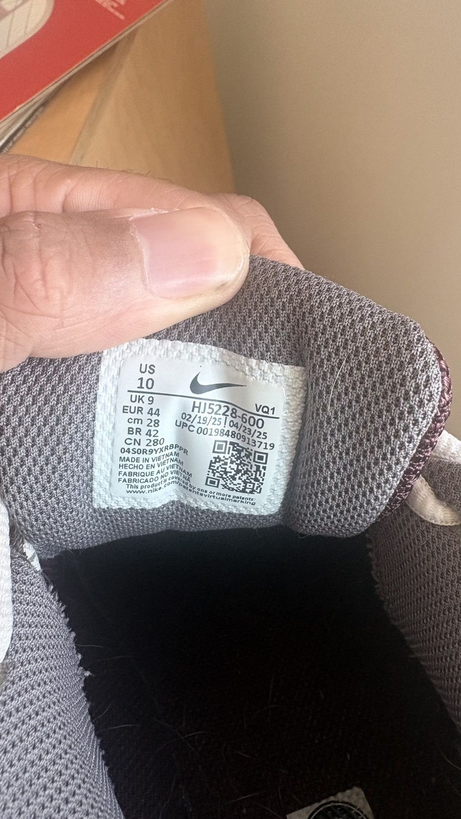 Nike Nike V5 RNR Size US 10 / EU 43 - 6 Thumbnail