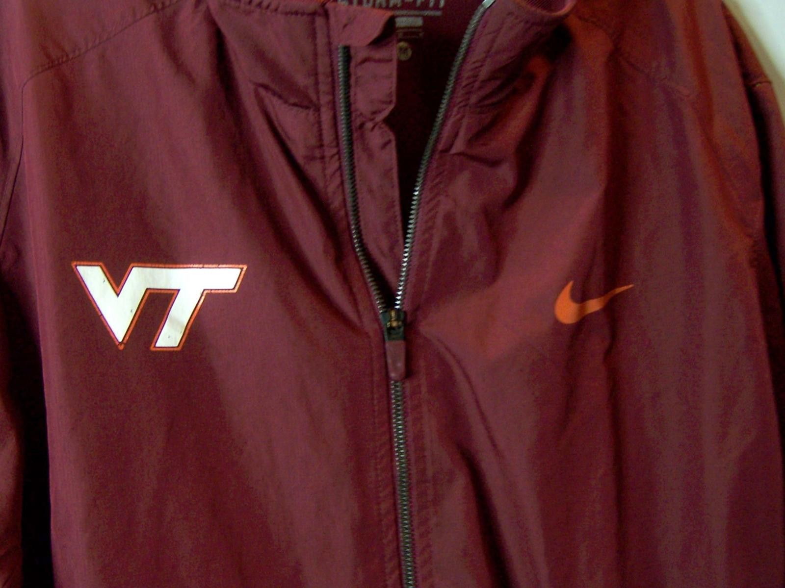 Nike Virginia Tech Hokies Nike Storm-FIT Windbreaker/Jacket M Size US M / EU 48-50 / 2 - 3 Thumbnail