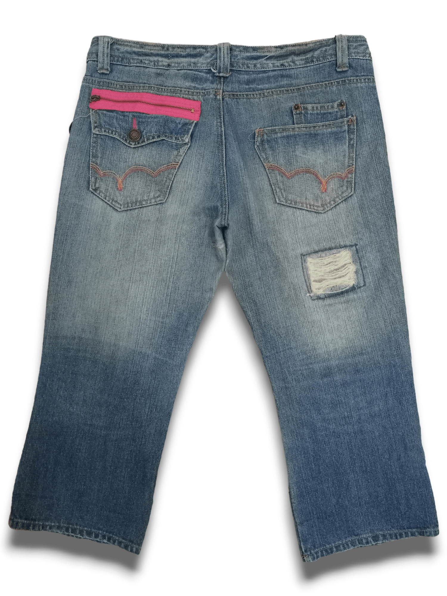 Japanese Brand Vintage Japanese Brand Blue Wash Distress Baggy Jean Shorts Size US 34 / EU 50 - 4 Thumbnail