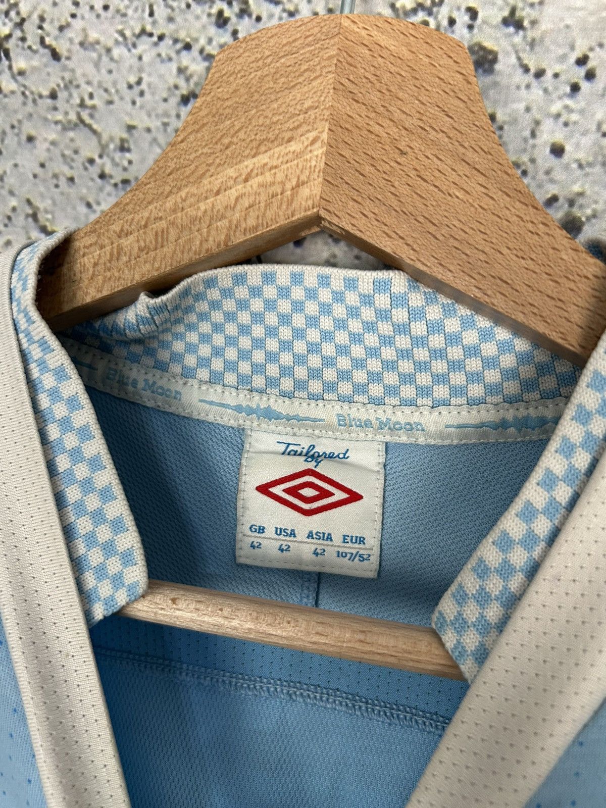 Umbro Kompany Manchester City Umbro Soccer Jersey Football Rare Size US L / EU 52-54 / 3 - 8 Thumbnail
