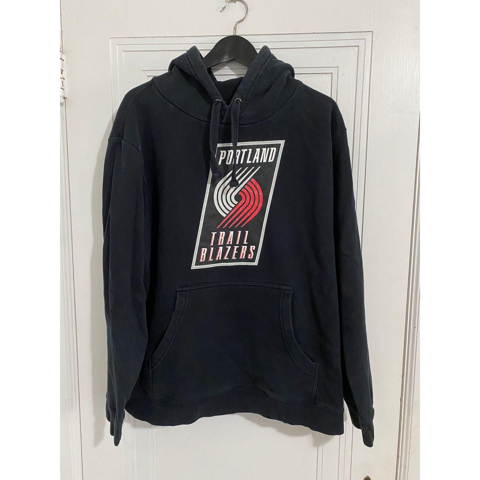 NBA Damian Lillard Portland Trail Blazers Hoodie Size XL Size US XL / EU 56 / 4 - 1 Thumbnail