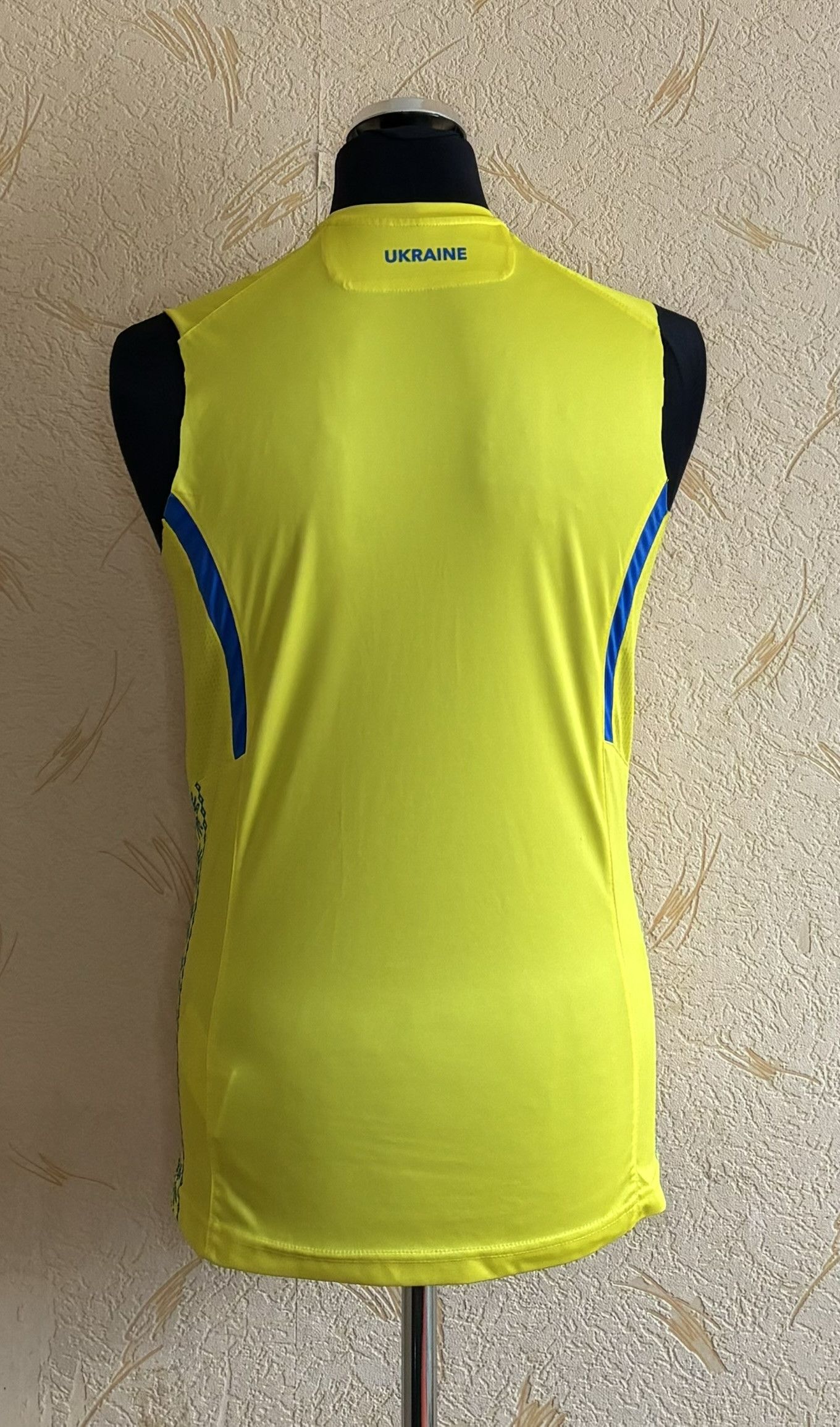 Joma Ukraine 2017 Joma Football Jersey size. S Size US S / EU 44-46 / 1 - 2 Thumbnail