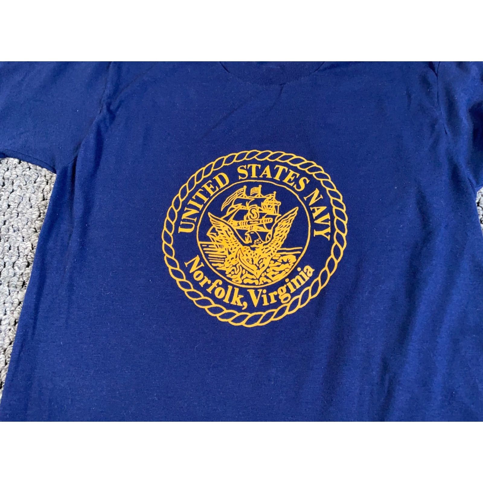 Vintage VTG Oneita United States Navy Seal T-Shirt Adult Medium Blue USA 90s Patriotic Retro USA Men M T-Shirt Embroidered Graphic Print Vintage) Size US M / EU 48-50 / 2 - 7 Thumbnail