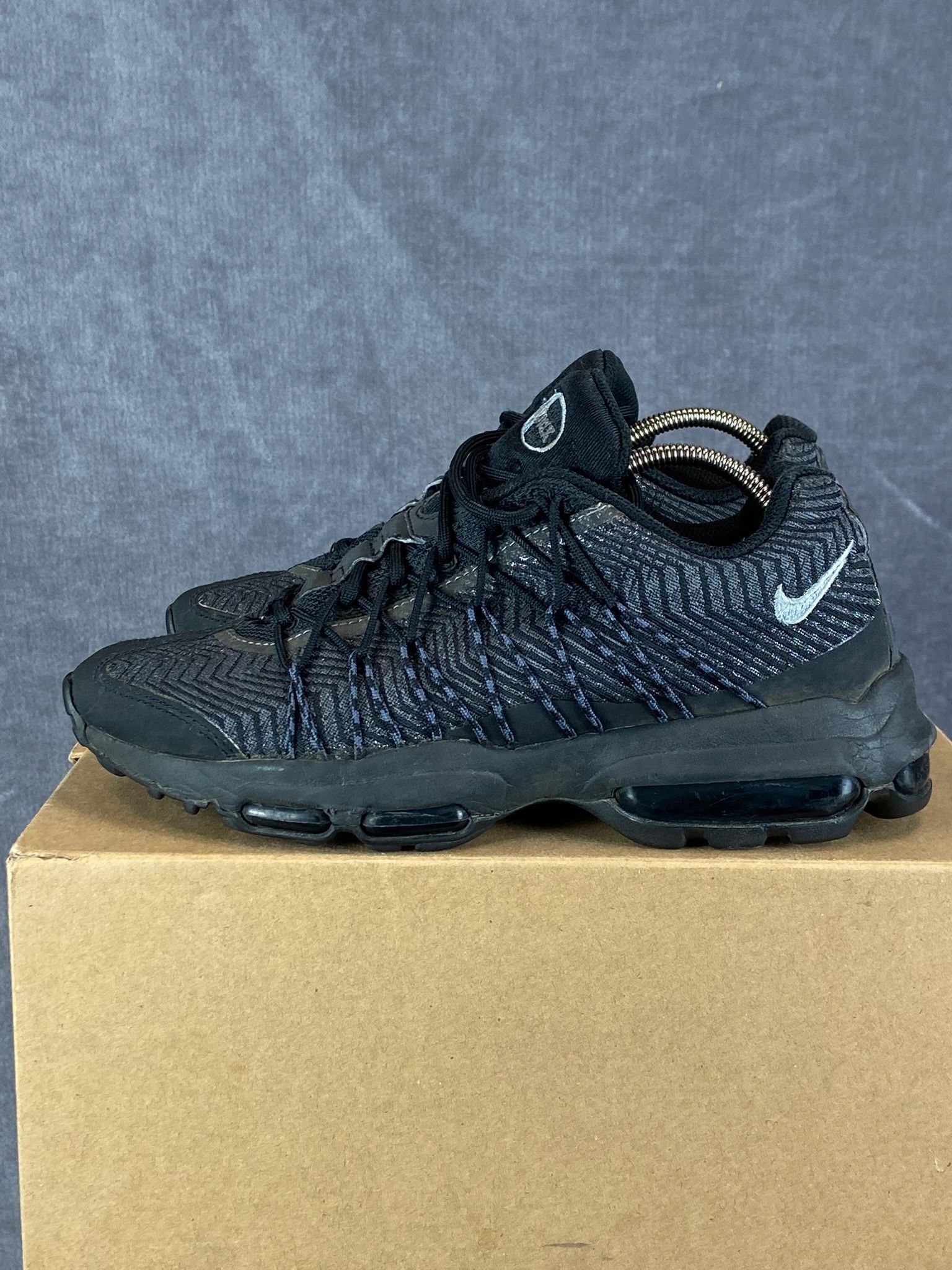 Nike Nike Air Max Black Sport Shoes Size 38.5 Size US 5.5 / EU 38 - 2 Thumbnail