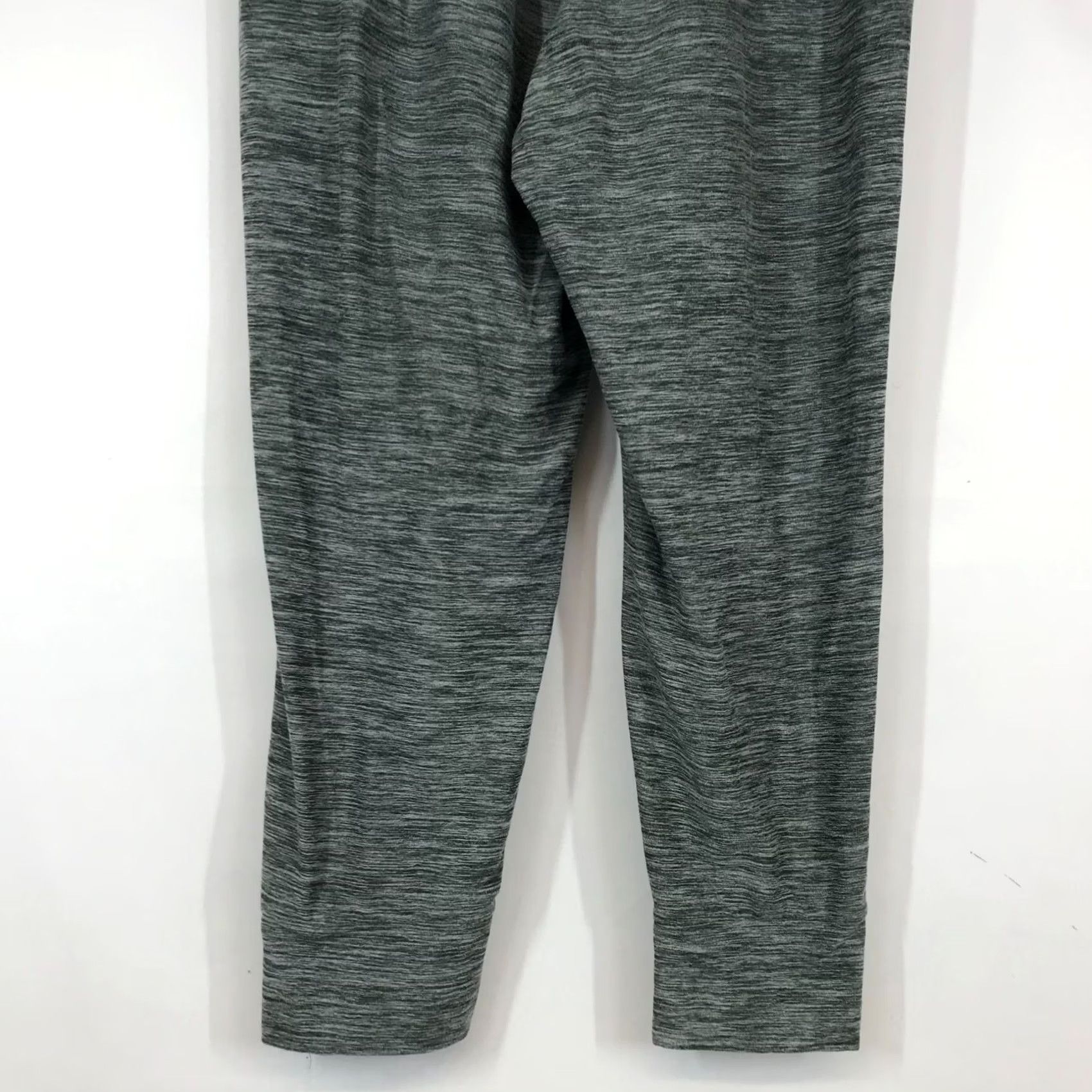 The North Face Generates an optimized title for the given product description. Size 32" / US 10 / IT 46 - 7 Thumbnail