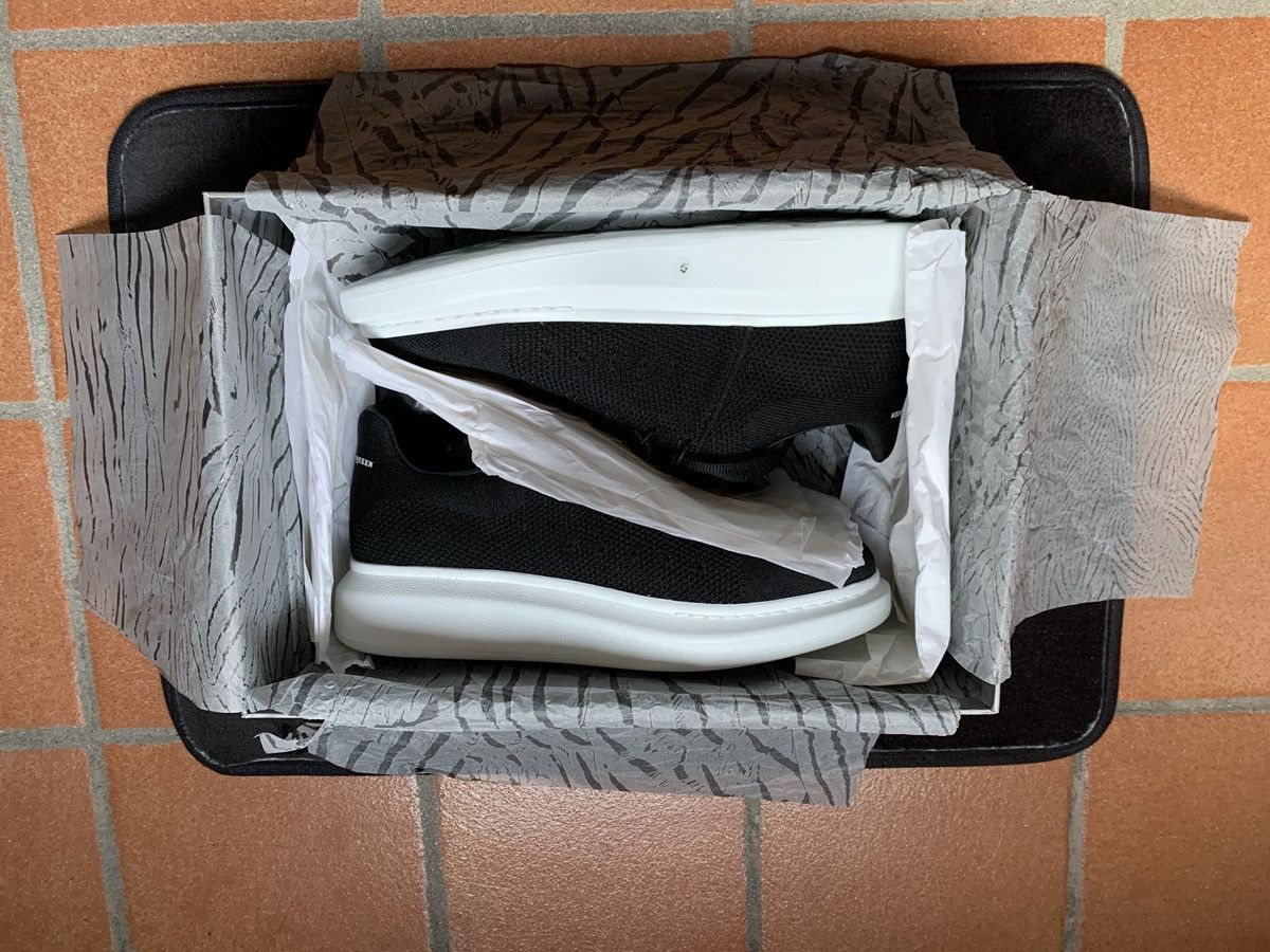 Alexander McQueen Alexander McQueen Oversized Sneakers Size US 9.5 / EU 42-43 - 4 Thumbnail