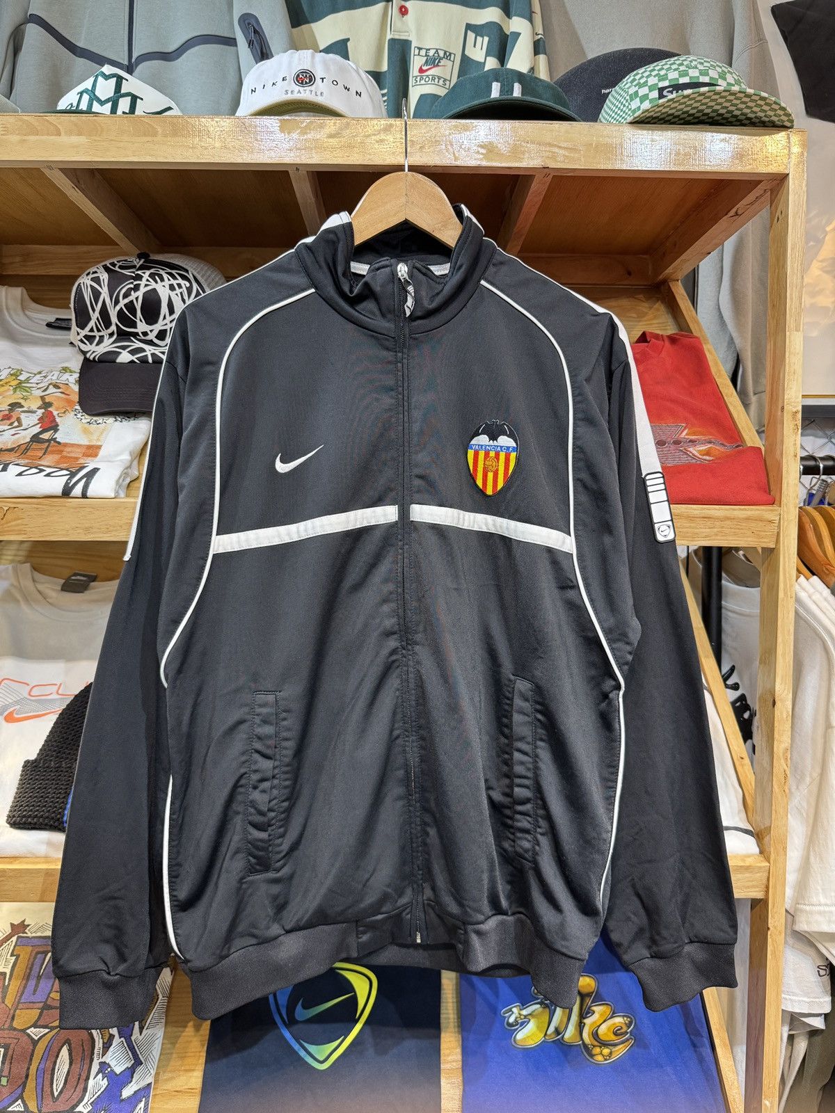 Nike Vintage Valencia CF 2001-02 Total 90 Track Jacket Size US L / EU 52-54 / 3 - 1 Thumbnail