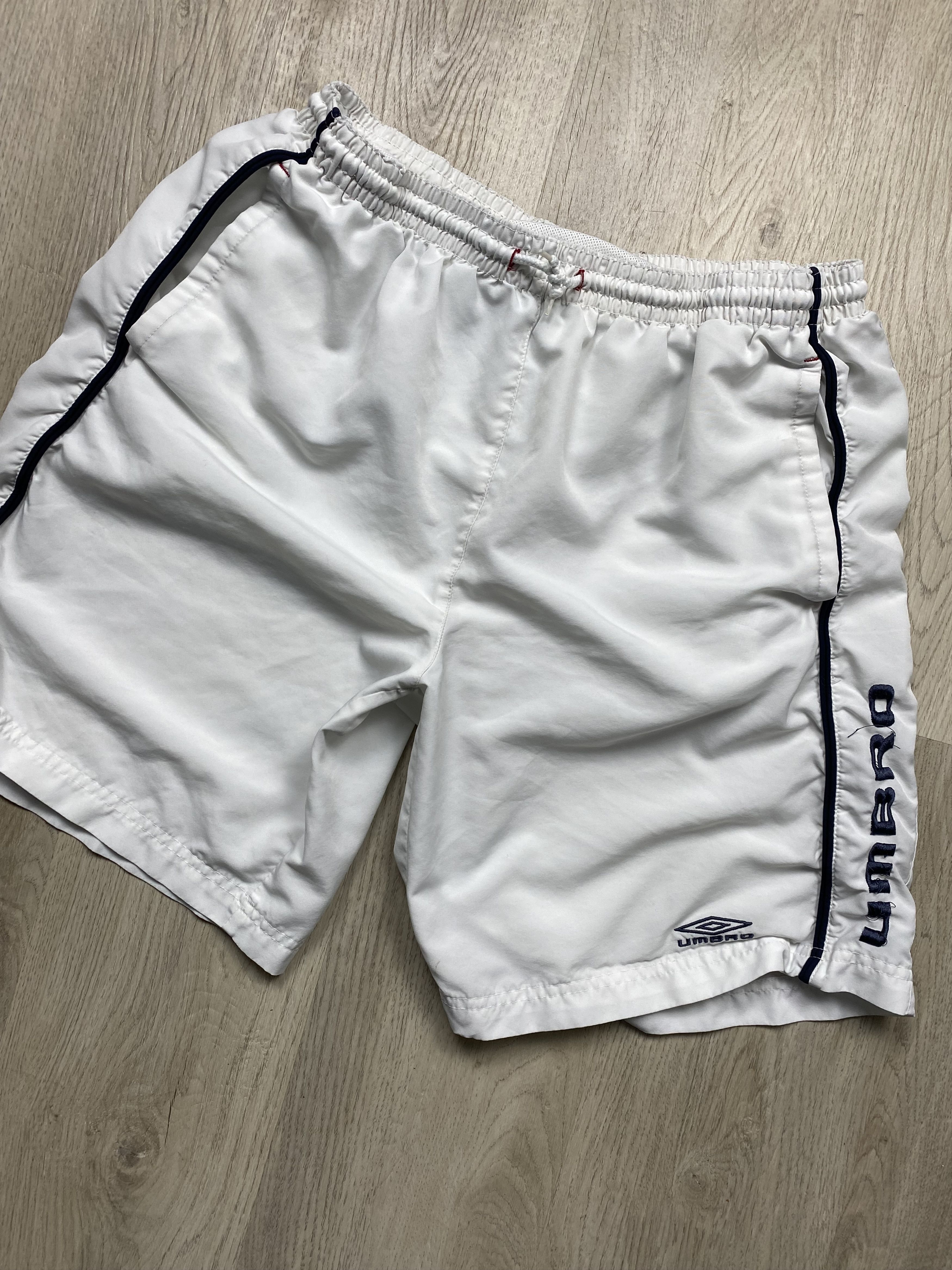 Umbro Umbro Vintage Mens Nylon Shorts Size US 34 / EU 50 - 1 Thumbnail