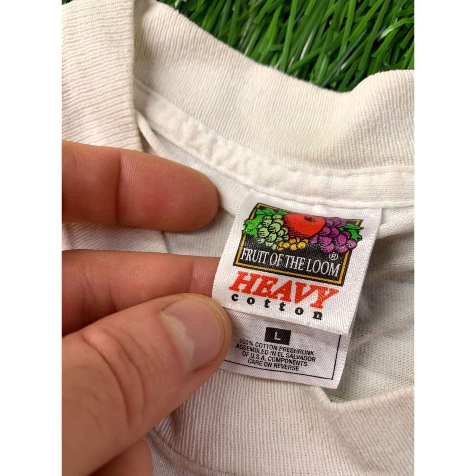 Fruit Of The Loom Brewster's Kananaskis Guest Ranch Shirt Men L White 1990s Vintage Jersey Tee Brand: Fruit of the Loom Size US L / EU 52-54 / 3 - 7 Thumbnail