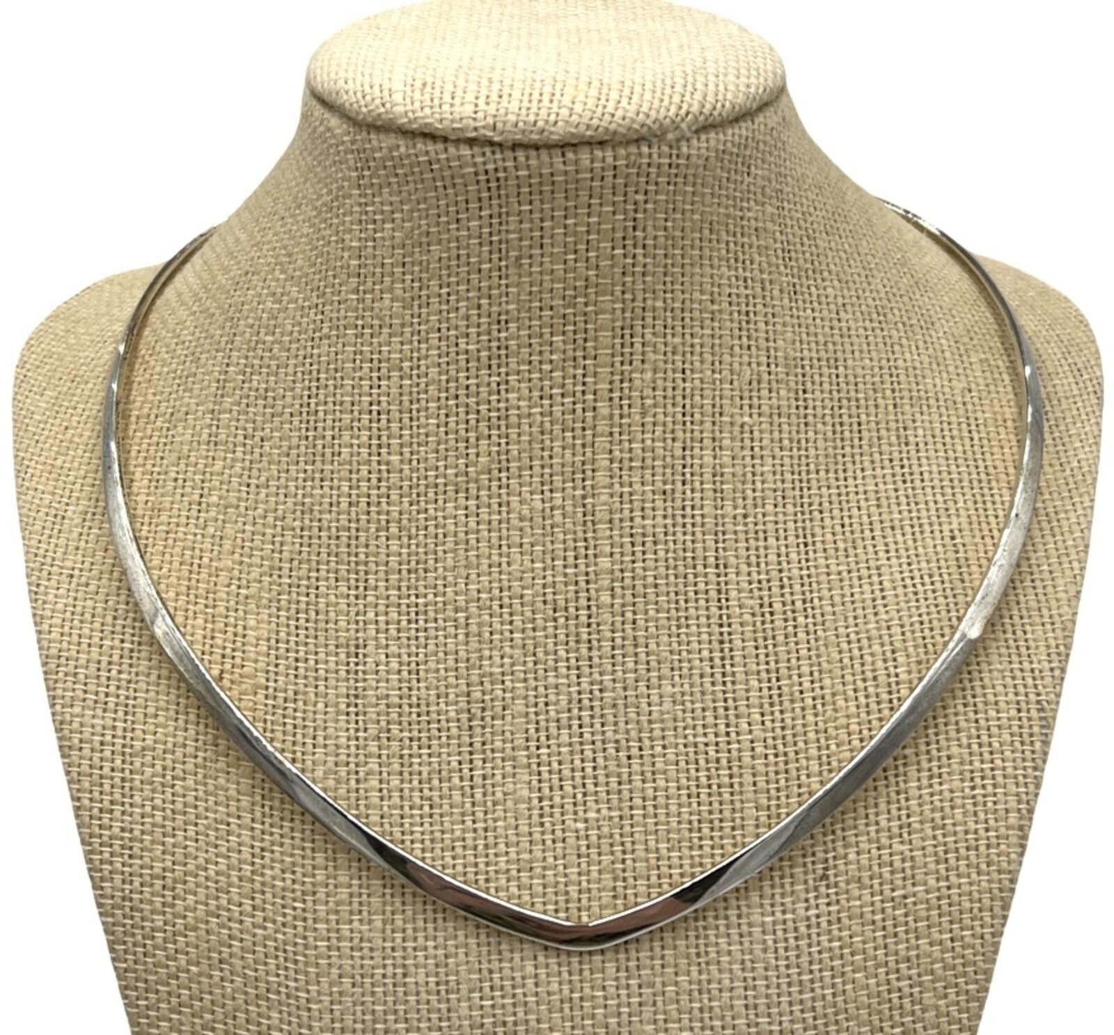 Other 925 Sterling Silver Omega Contoured Heart V-neck Choker Size ONE SIZE - 1 Thumbnail