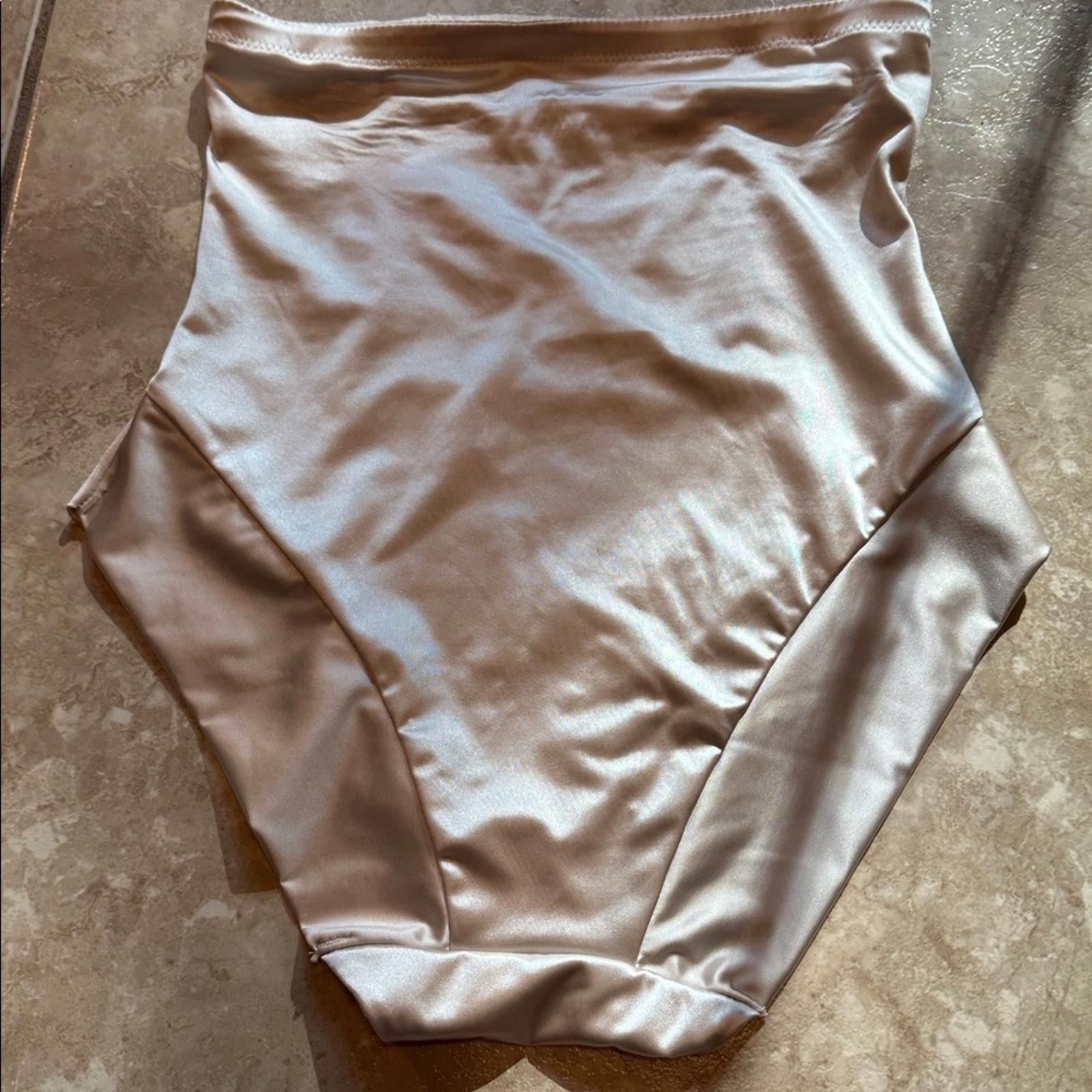 Nicole Miller Nicole Miller Medium Tummy Control Smoothing Shapewear Size ONE SIZE - 4 Thumbnail