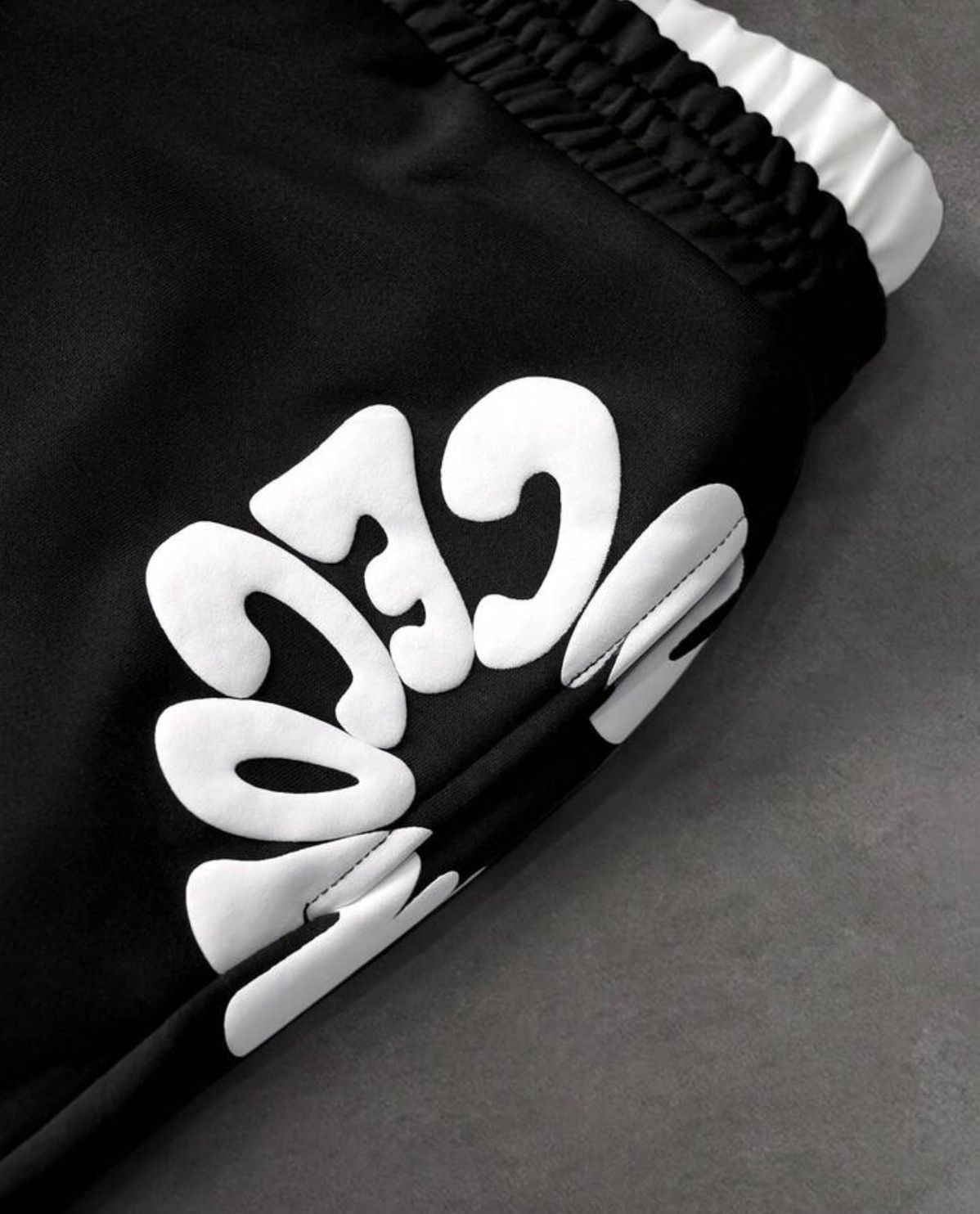 Japanese Brand Letter Print Sweatpants Size US 29 - 3 Thumbnail