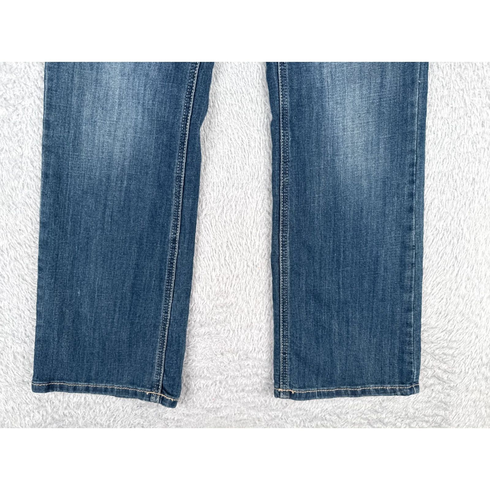 Vintage Earl Jean Jeans Women 6P Blue Bootcut Embroidered Low Rise Cotton Blend 28x28 Jeans Women 6P Blue Bootcut Embroidered Low Rise Cotton Blend 28x28 Size 28" / US 6 / IT 42 - 2 Thumbnail