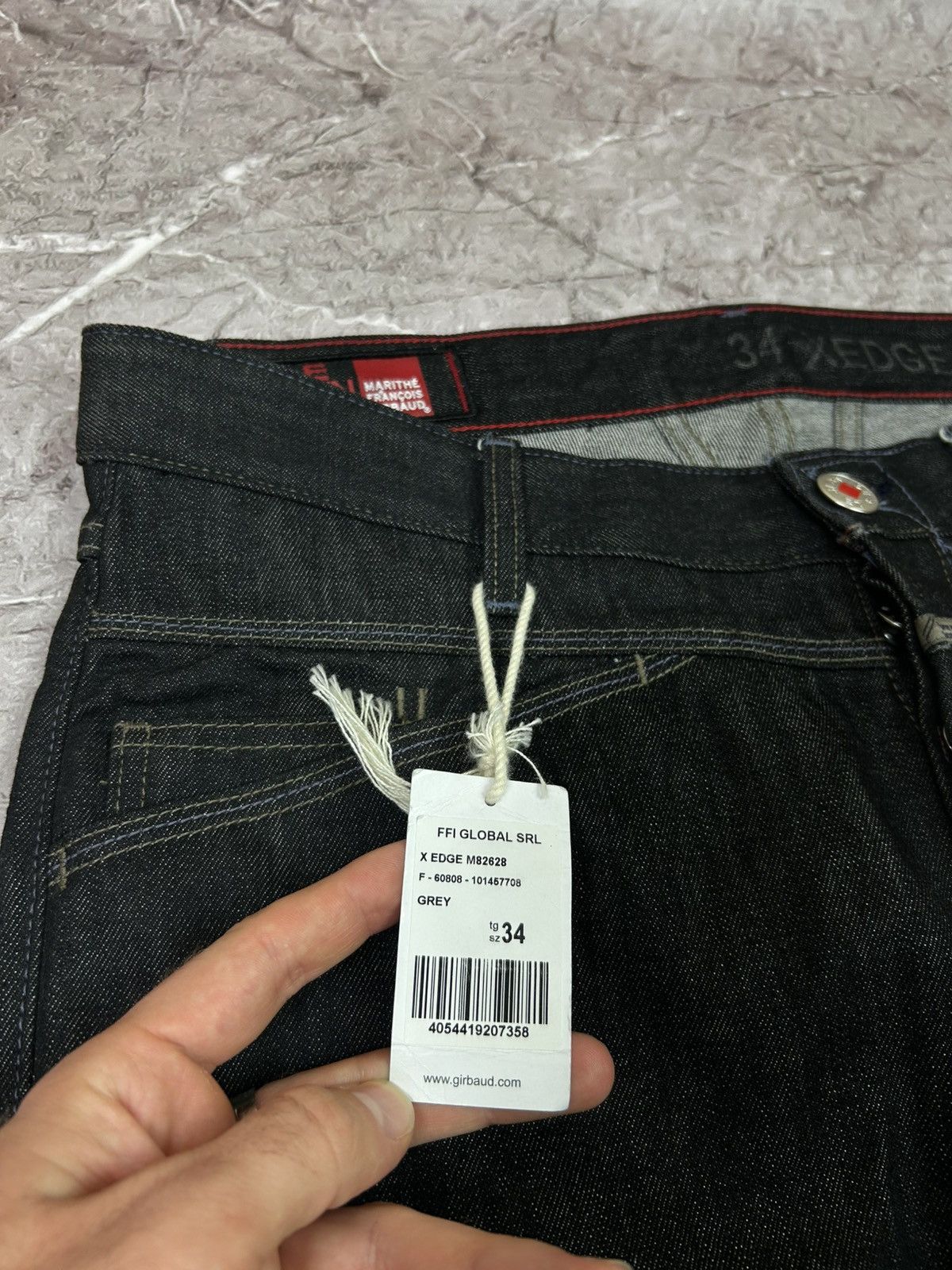 Marithe + Francois Girbaud Marithe Francois Girbaud Jeans Denim Pants Size 34 Size US 34 / EU 50 - 4 Thumbnail