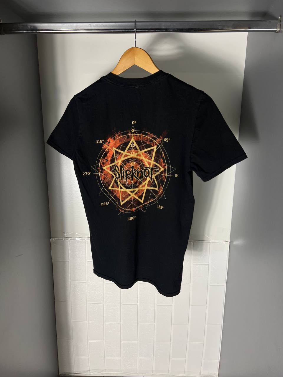 Band Tees VINTAGE SLIPKNOT WORLD TOUR ROCK T-SHIRT METAL PUNK Y2K 90s Size US S / EU 44-46 / 1 - 5 Thumbnail