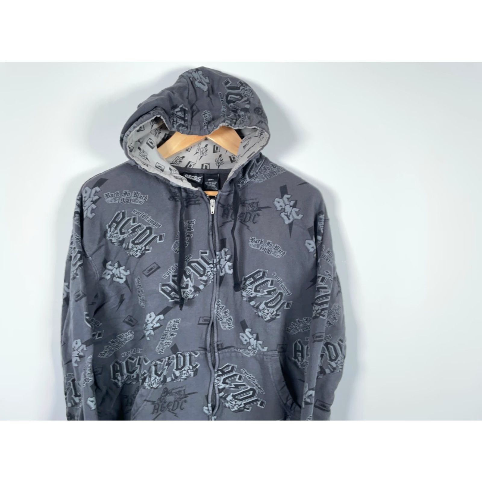 Gloverall AC/DC Hoodie Men Large Gray Logo All Over Print Sweatshirt Rockware AOP Shirt Mens Regular Full Zip 90s Retro Rock Clothing Size US L / EU 52-54 / 3 - 4 Thumbnail