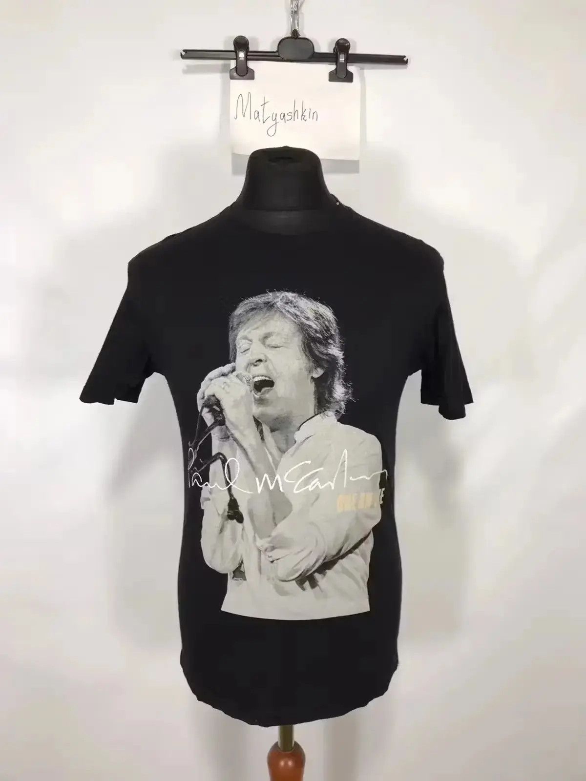 Band Tees Paul McCartney tour 2016 t-shirt size S Size US S / EU 44-46 / 1 - 1 Thumbnail