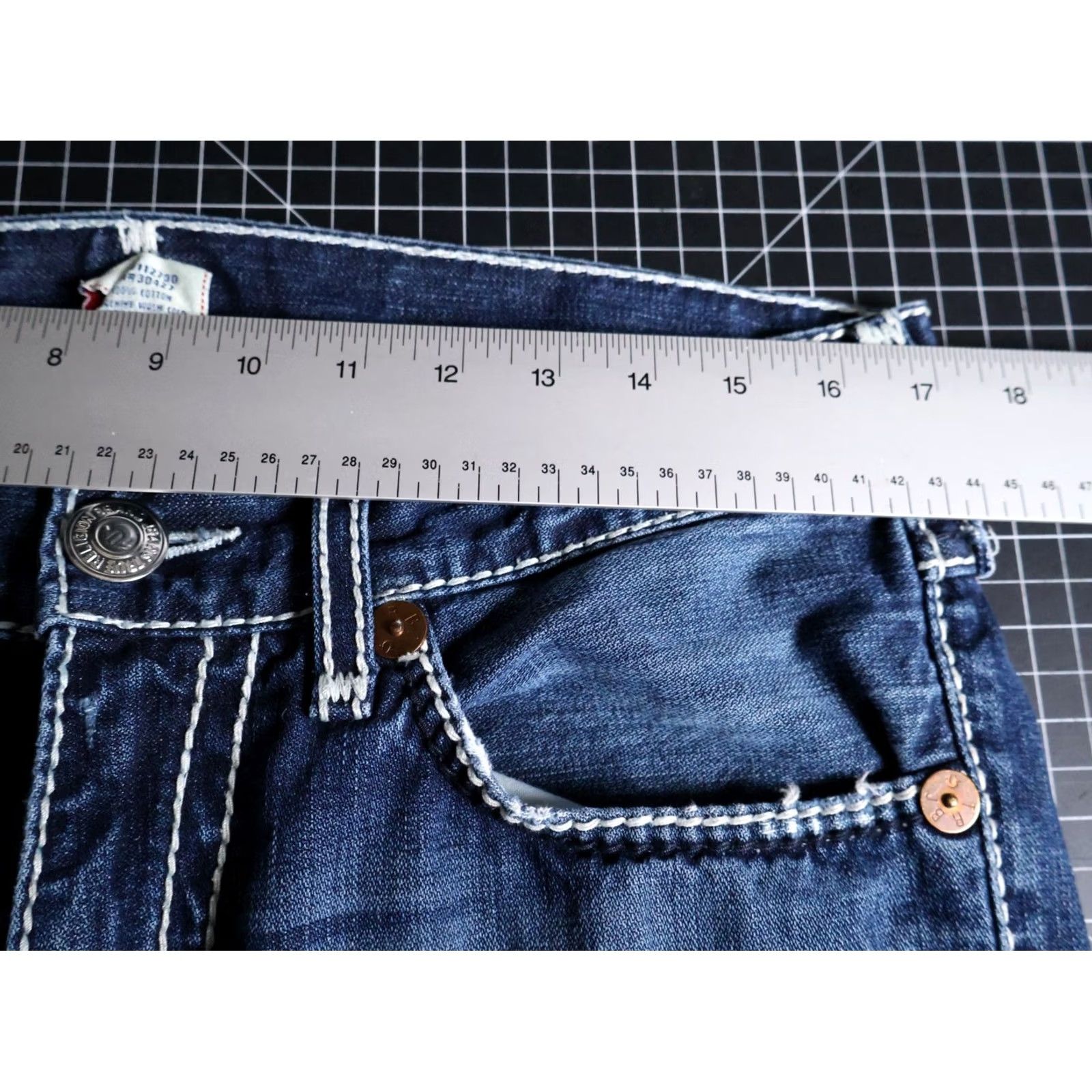 True Religion VINTAGE True Religion Jeans Men's Boot Cut Billy Giant Big T Flap Pockets 33 x 27 90s Size US 33 - 6 Thumbnail