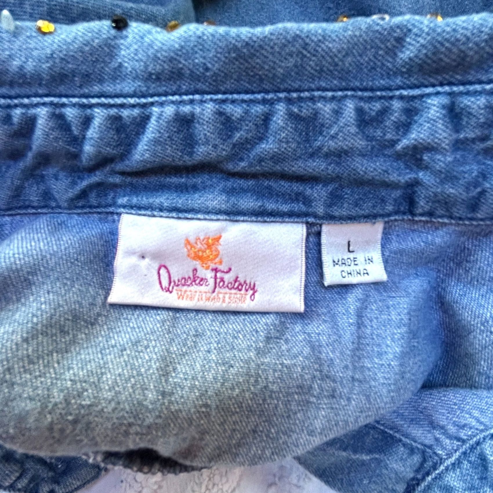 Quacker Factory Quacker Factory Shirt Large Embellished Rhinestone Button Front Denim Tunic Top Shirt Size L / US 10 / IT 46 - 7 Thumbnail