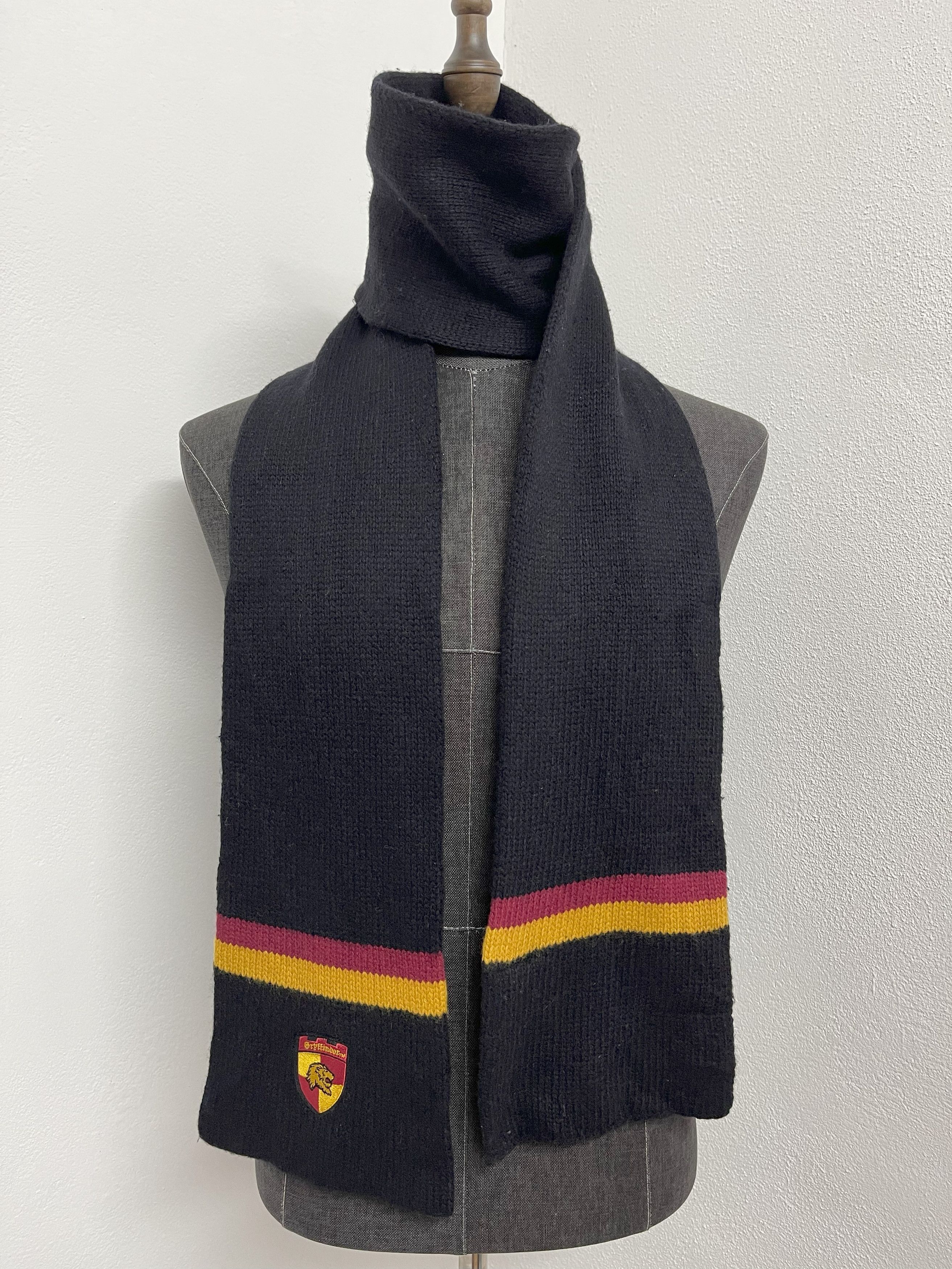 Vintage Vintage Gryffindor Harry Potter Scarf / Muffler - 6068 Size ONE SIZE - 1 Thumbnail