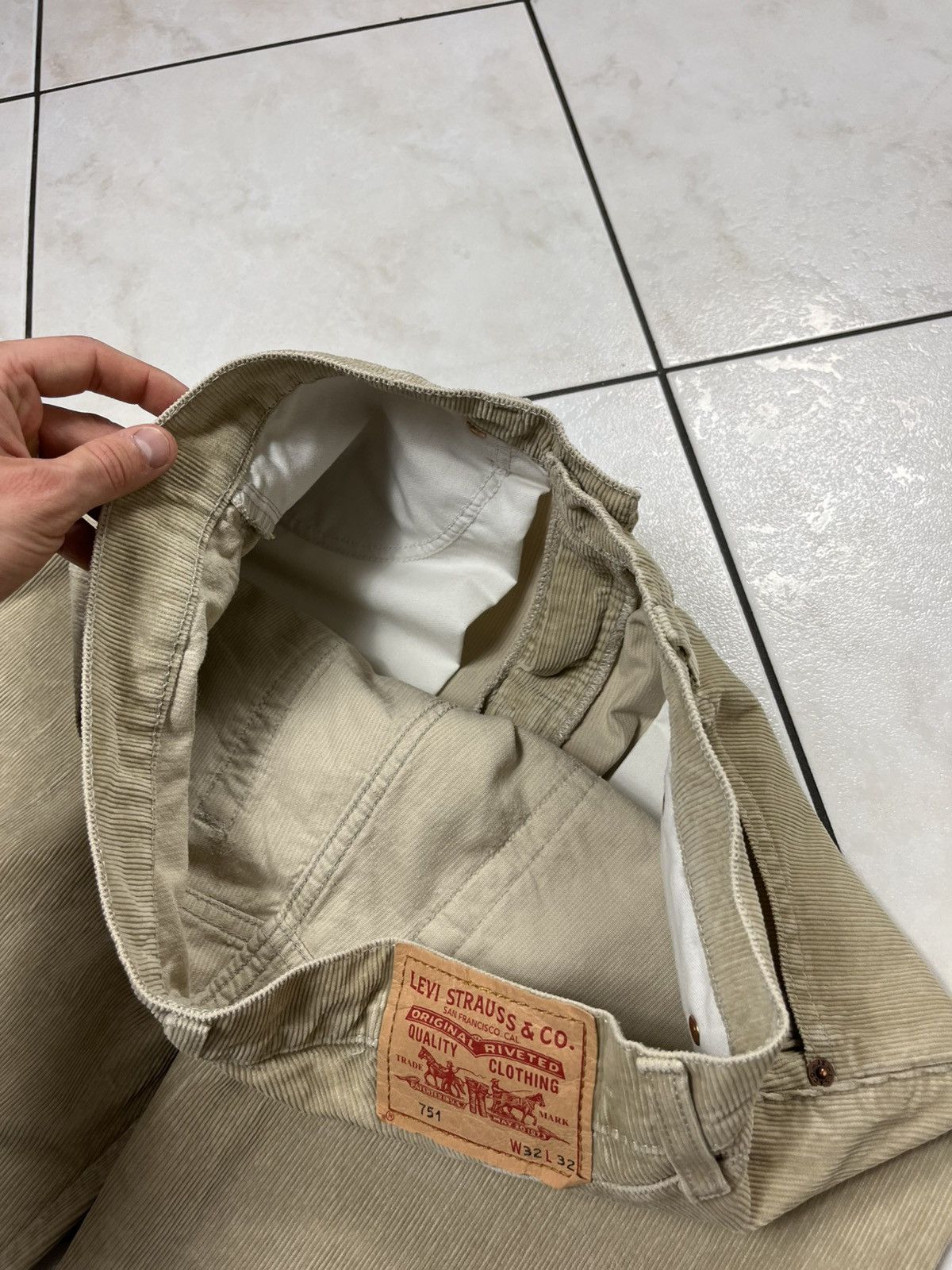 Levi's × Vintage Vintage Levi’s 751 corduroy velvet regular pants trousers Size US 32 / EU 48 - 21 Thumbnail