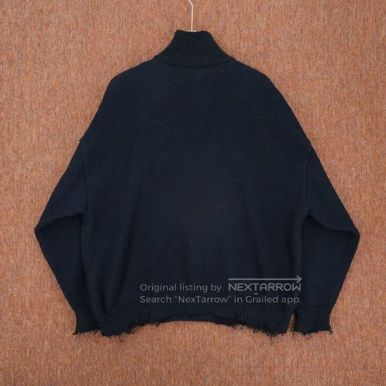 Balenciaga Balenciaga High-Neck Sweater Size US S / EU 44-46 / 1 - 2 Thumbnail
