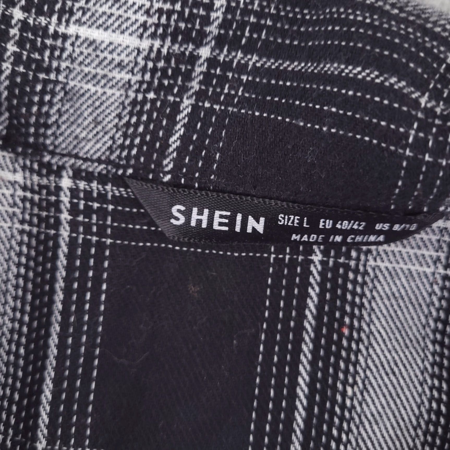 Shein Shein Shirt Womens L Flannel Black White Long Sleeve Button-Up Plaid Cropped Colorful Womens Large Button-Up Shirts - Mens, Womens Size L / US 10 / IT 46 - 2 Thumbnail