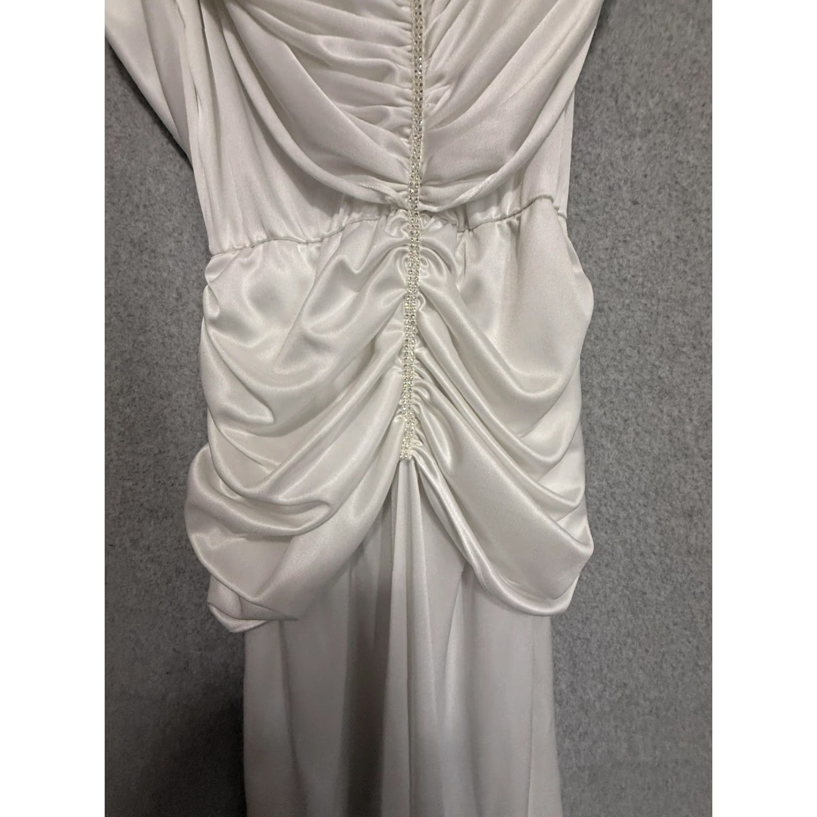Vintage VINTAGE Inspiration Dress Juniors 9-10 White Ruched Satin Cowl Maxi Rhinestone HOCO Dress Womens Small Size S / US 4 / IT 40 - 4 Thumbnail