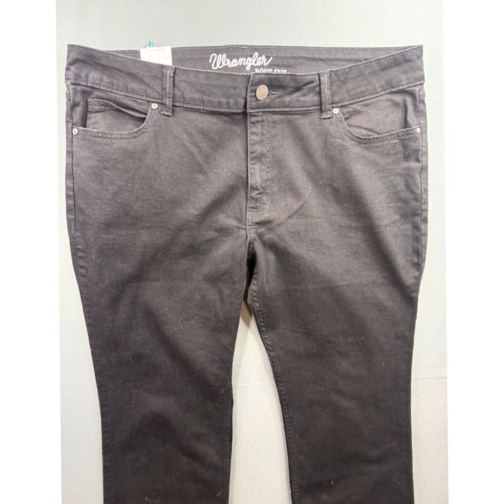 Wrangler Wrangler Jeans Bootcut Womens 5-Pocket Denim Black Deep Dyed Premium Vintage No NWT 32x19 32x32 Womens Mens? Size 40" / US 18 - 6 Thumbnail